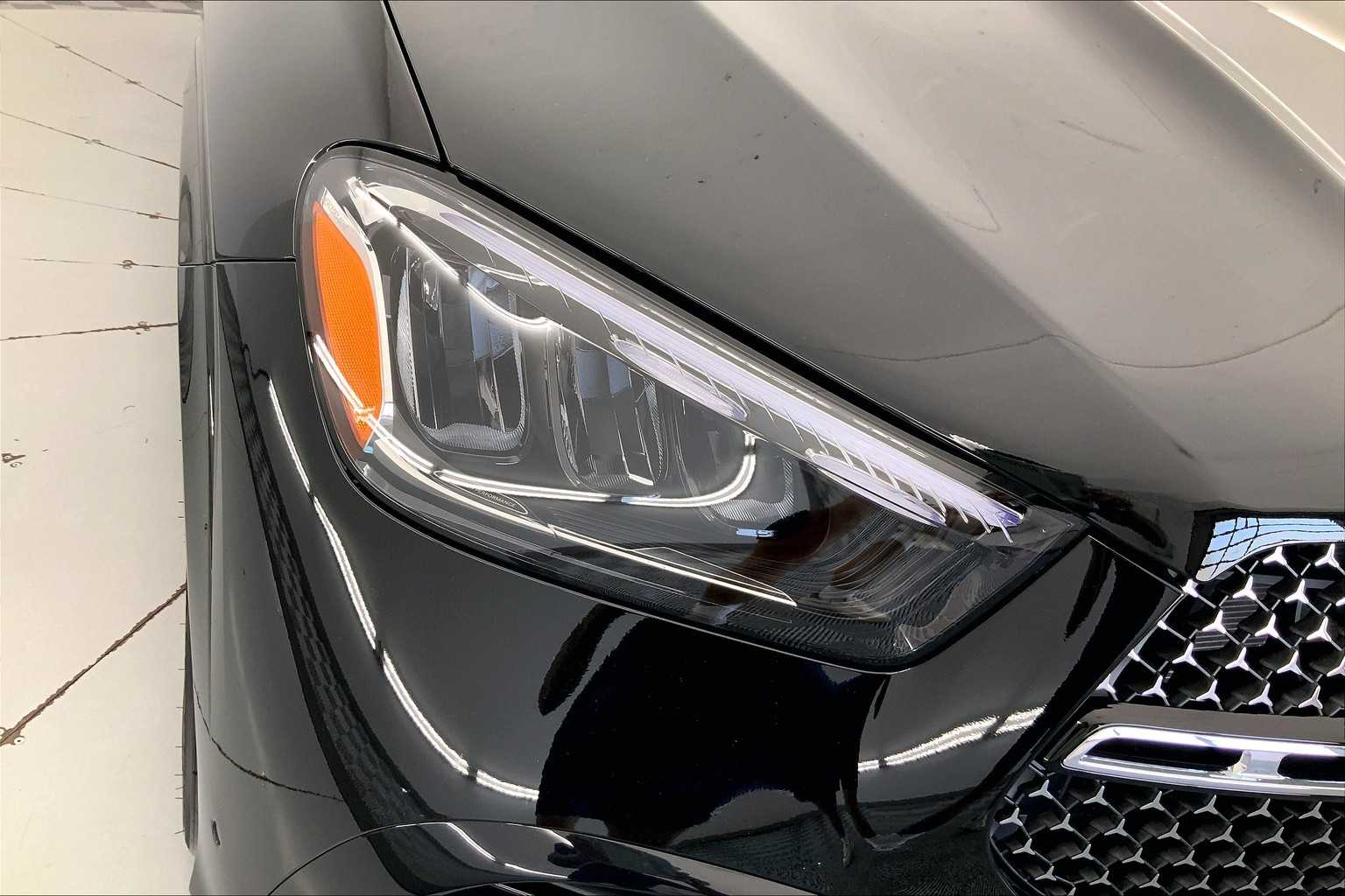 Thumbnail: 2026 Mercedes-Benz GLE - 21