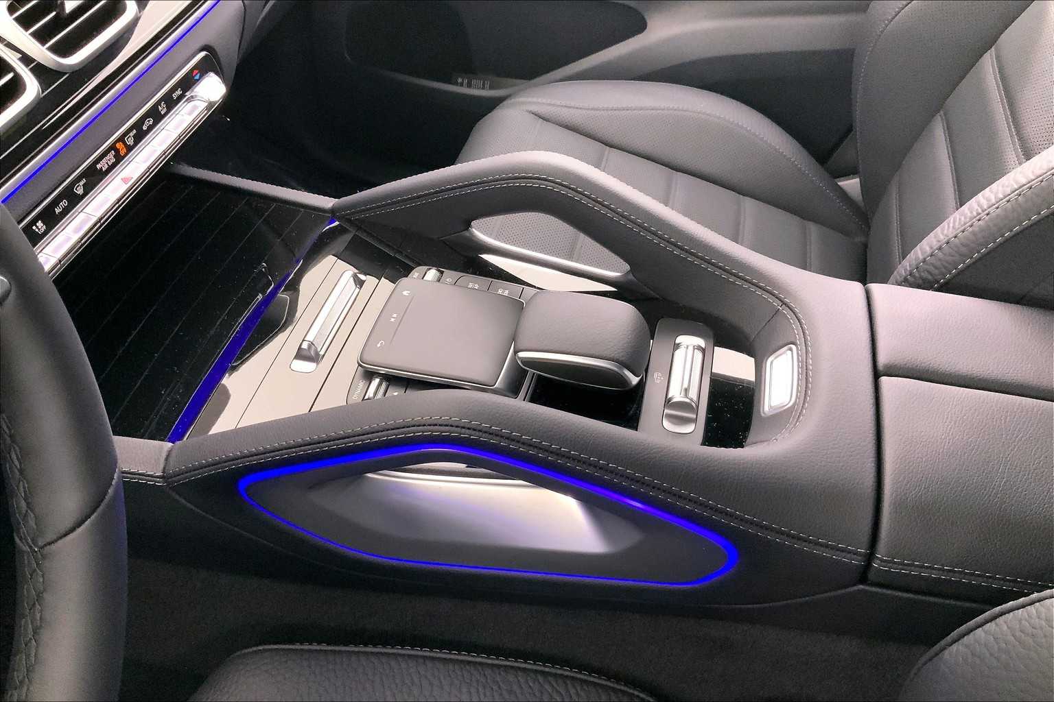 2025 Mercedes-Benz GLS 450 4MATIC 17
