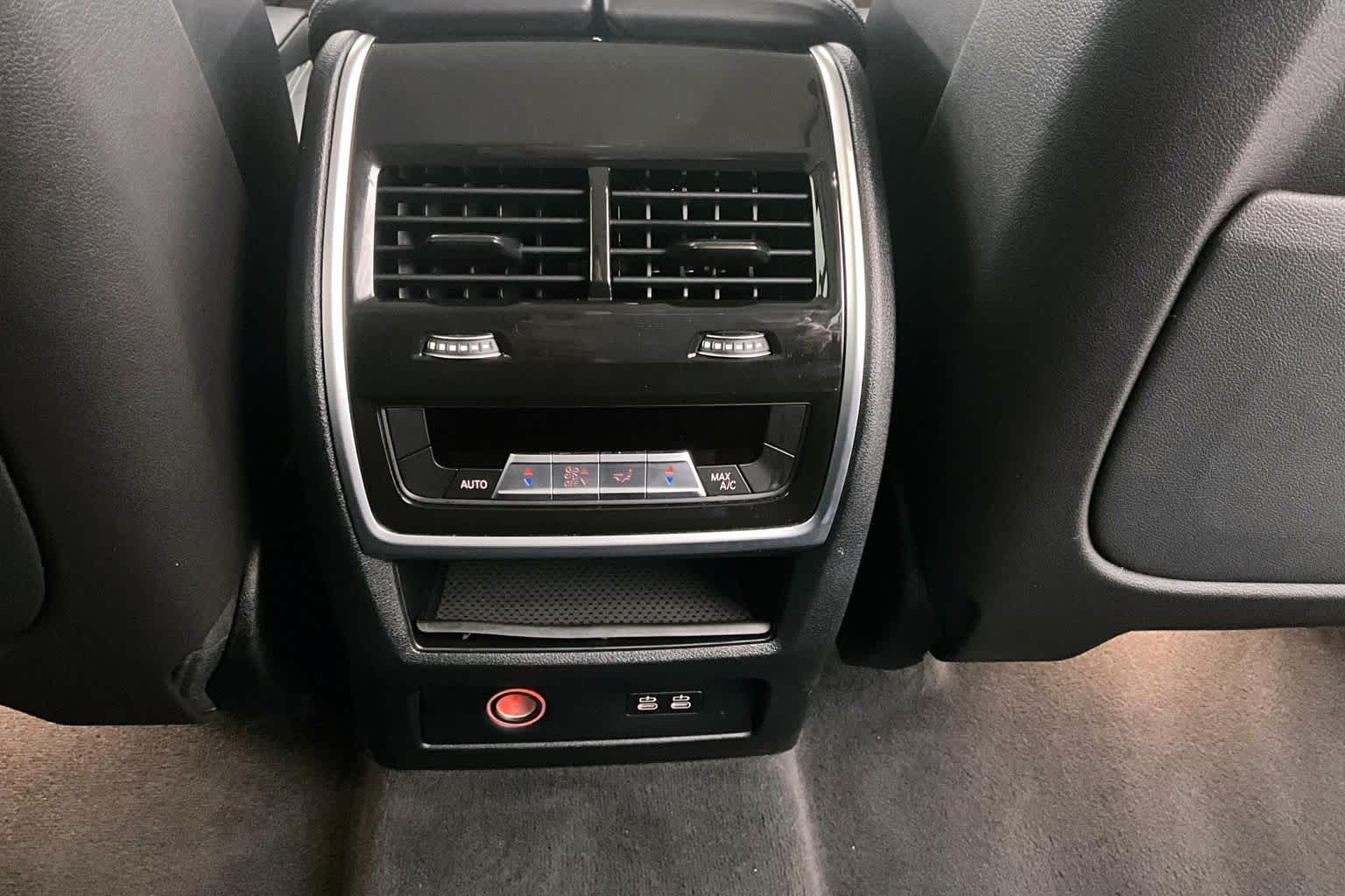 Thumbnail: 2023 BMW X7 - 29