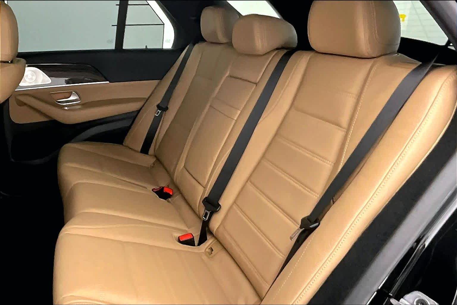 Thumbnail: 2026 Mercedes-Benz GLE - 13