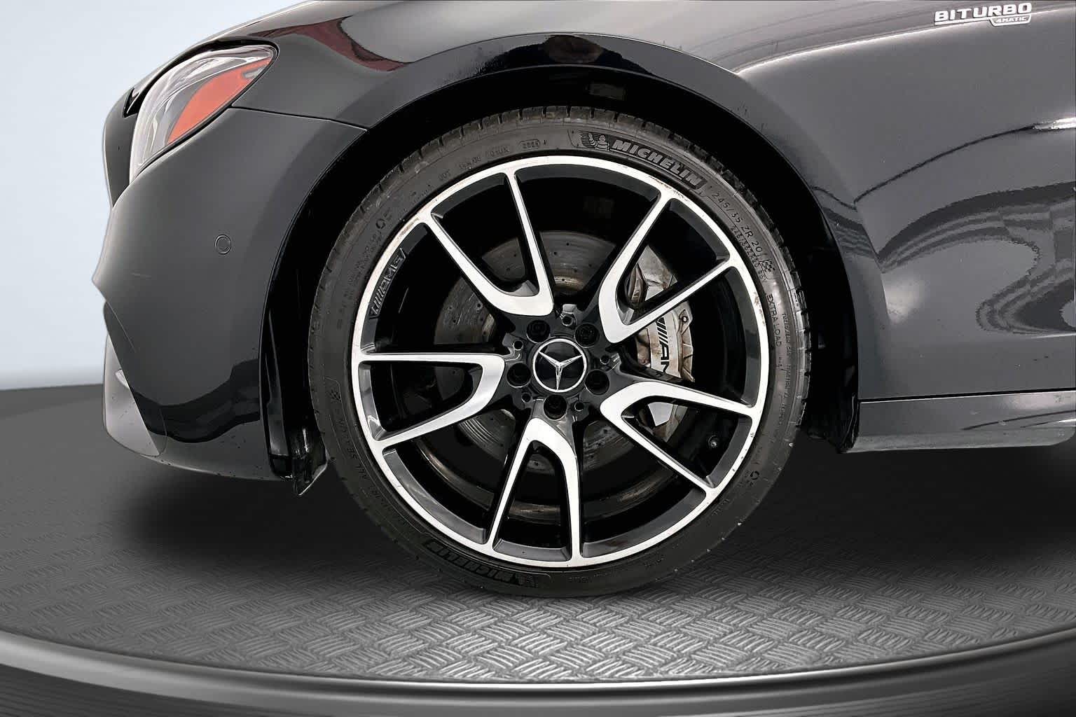 Thumbnail: 2017 Mercedes-Benz E-Class - 8