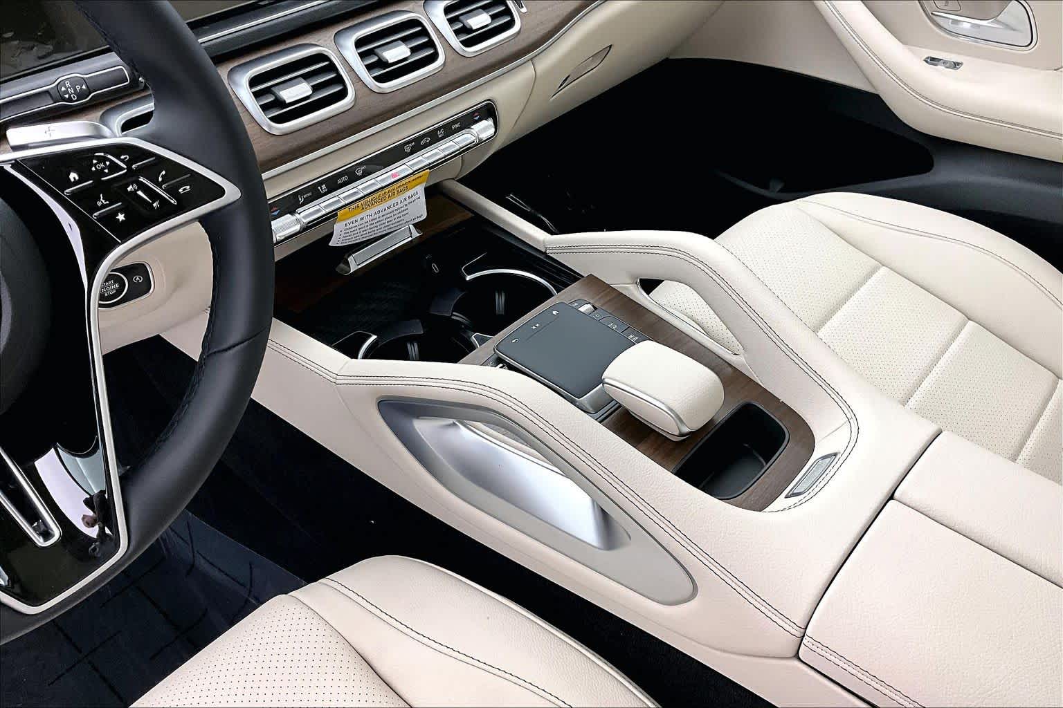 Thumbnail: 2026 Mercedes-Benz GLE - 17