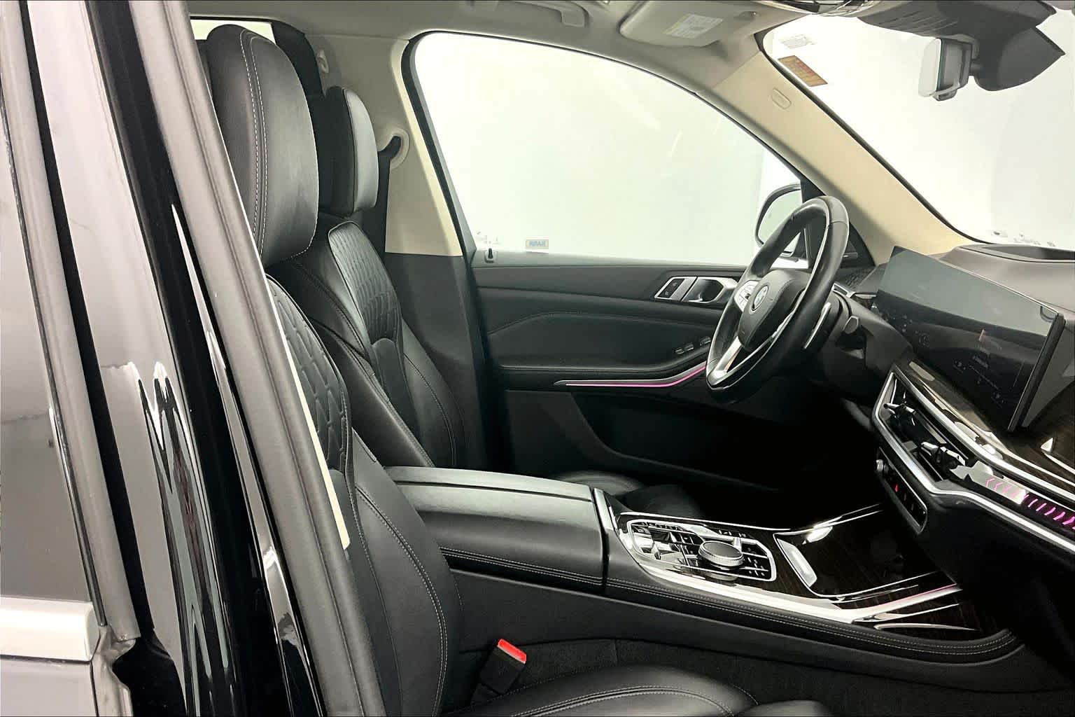 Thumbnail: 2023 BMW X7 - 14