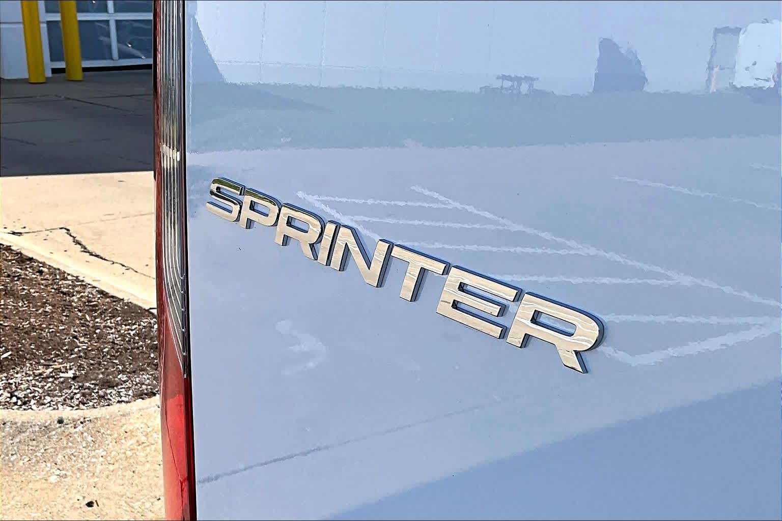 Thumbnail: 2026 Mercedes-Benz Sprinter - 7