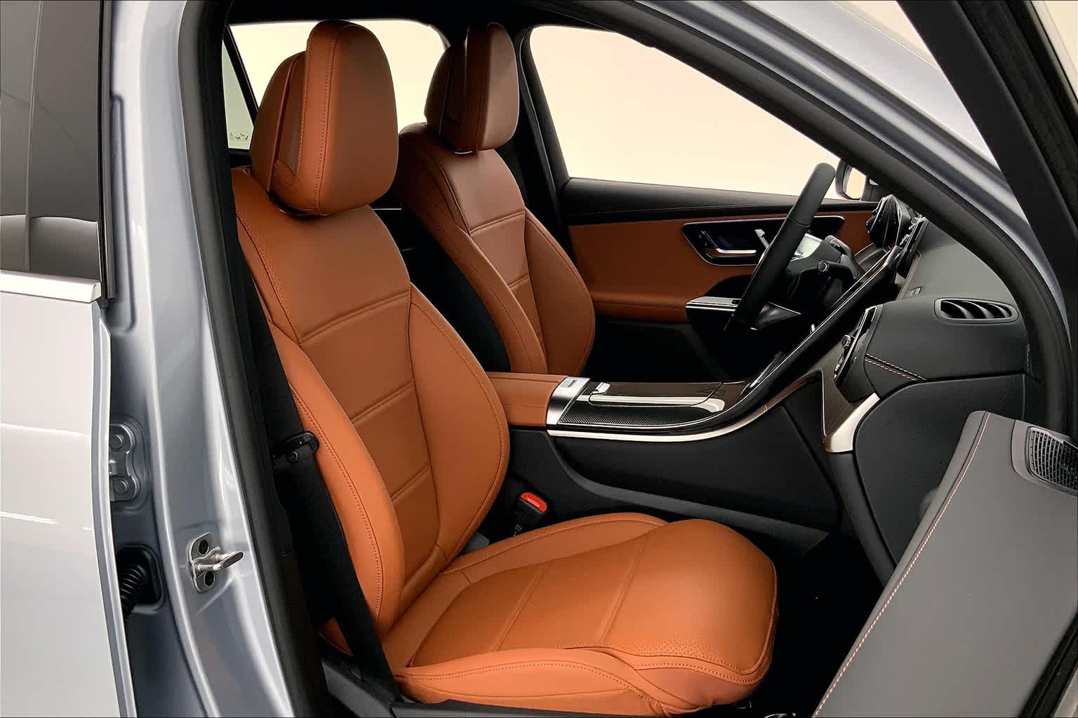 Thumbnail: 2025 Mercedes-Benz GLC - 14