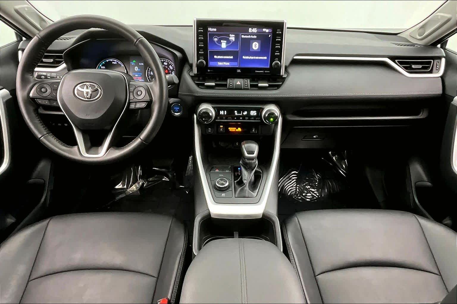 Thumbnail: 2022 Toyota RAV4 - 10