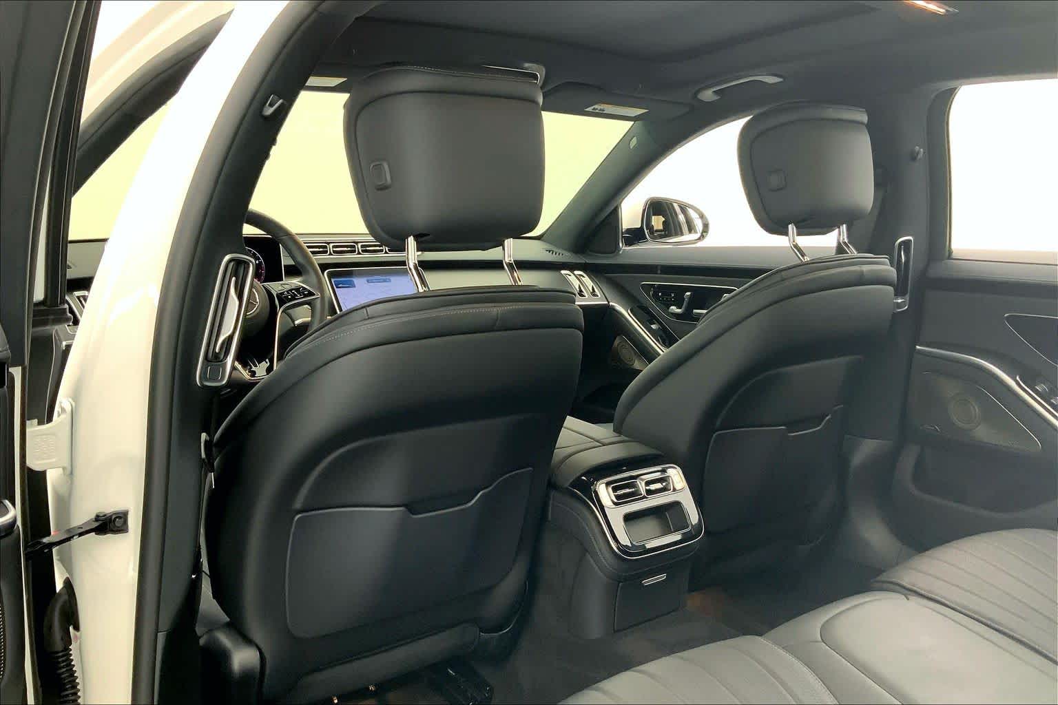 Thumbnail: 2022 Mercedes-Benz S-Class - 12