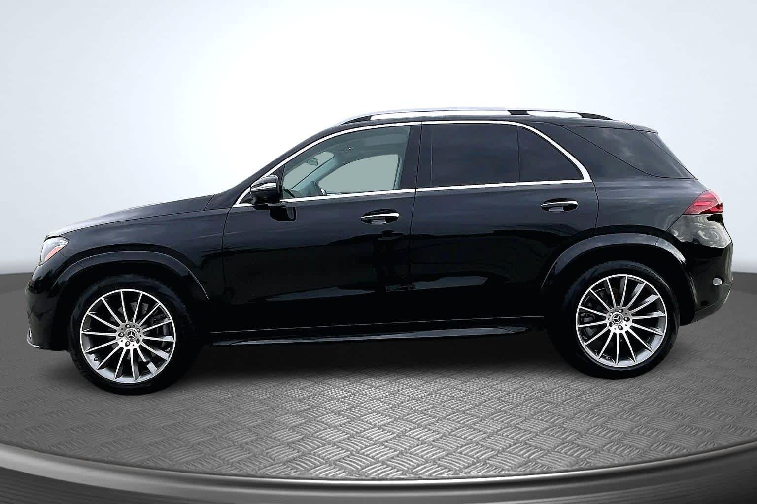 Thumbnail: 2026 Mercedes-Benz GLE - 3