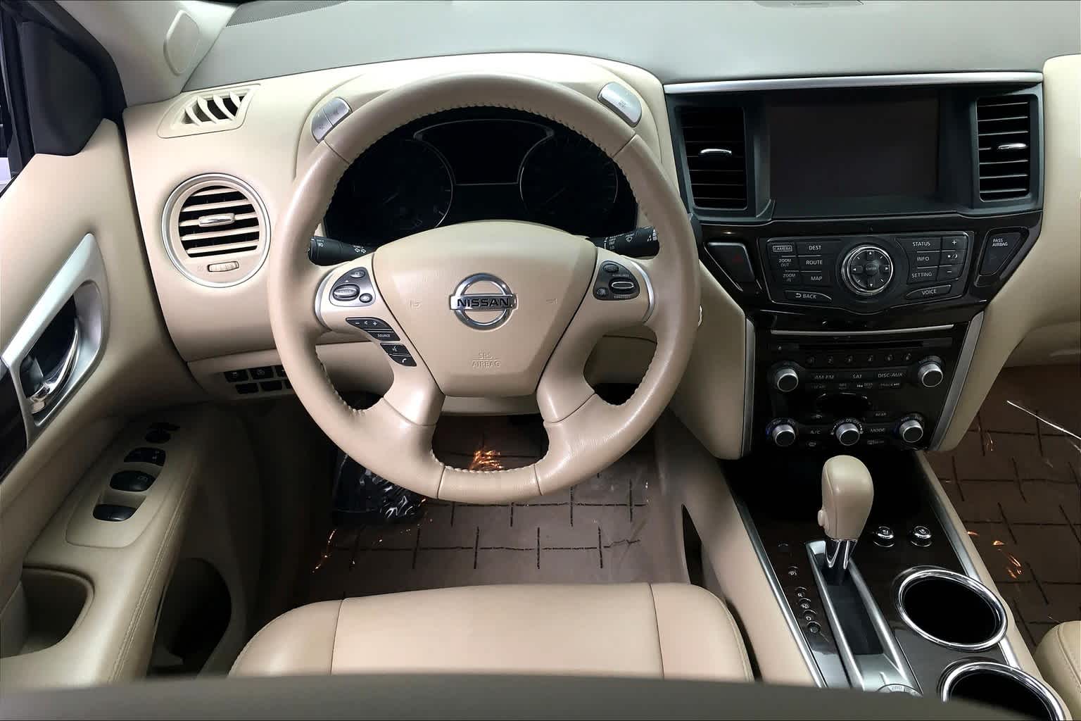 Thumbnail: 2014 Nissan Pathfinder - 4