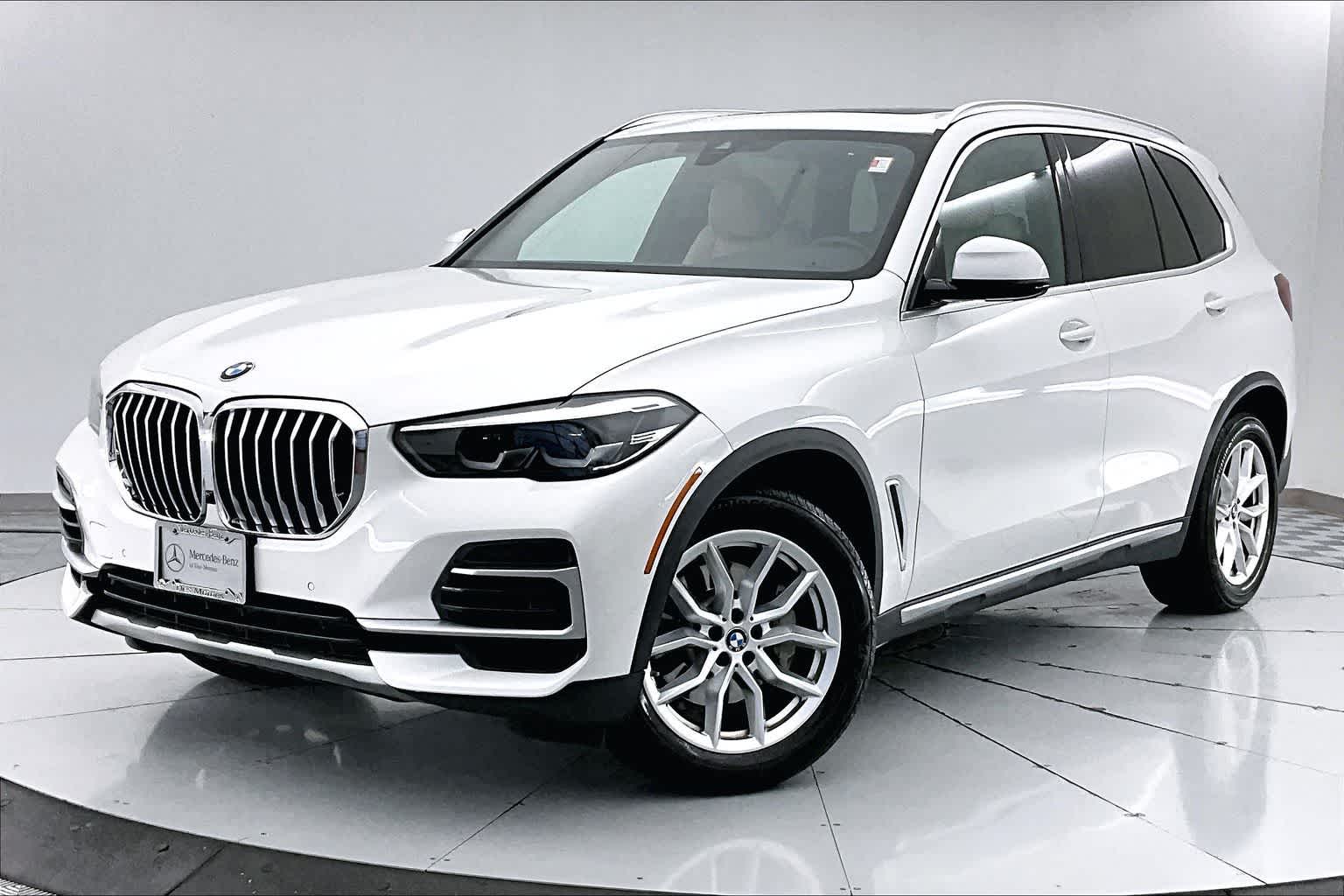 Thumbnail: 2022 BMW X5 - 1