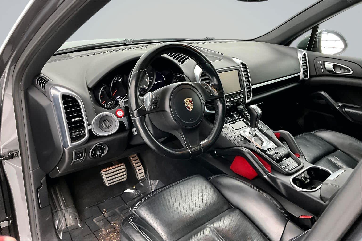 Thumbnail: 2014 Porsche Cayenne - 2