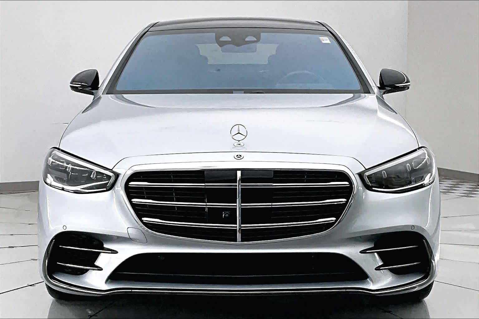 Thumbnail: 2024 Mercedes-Benz S-Class - 6