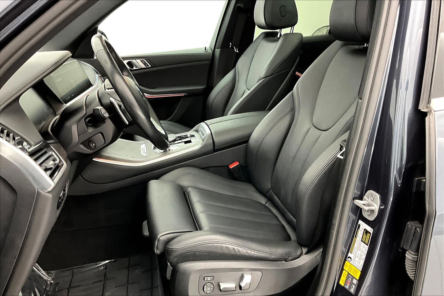 Thumbnail: 2022 BMW X5 - 11