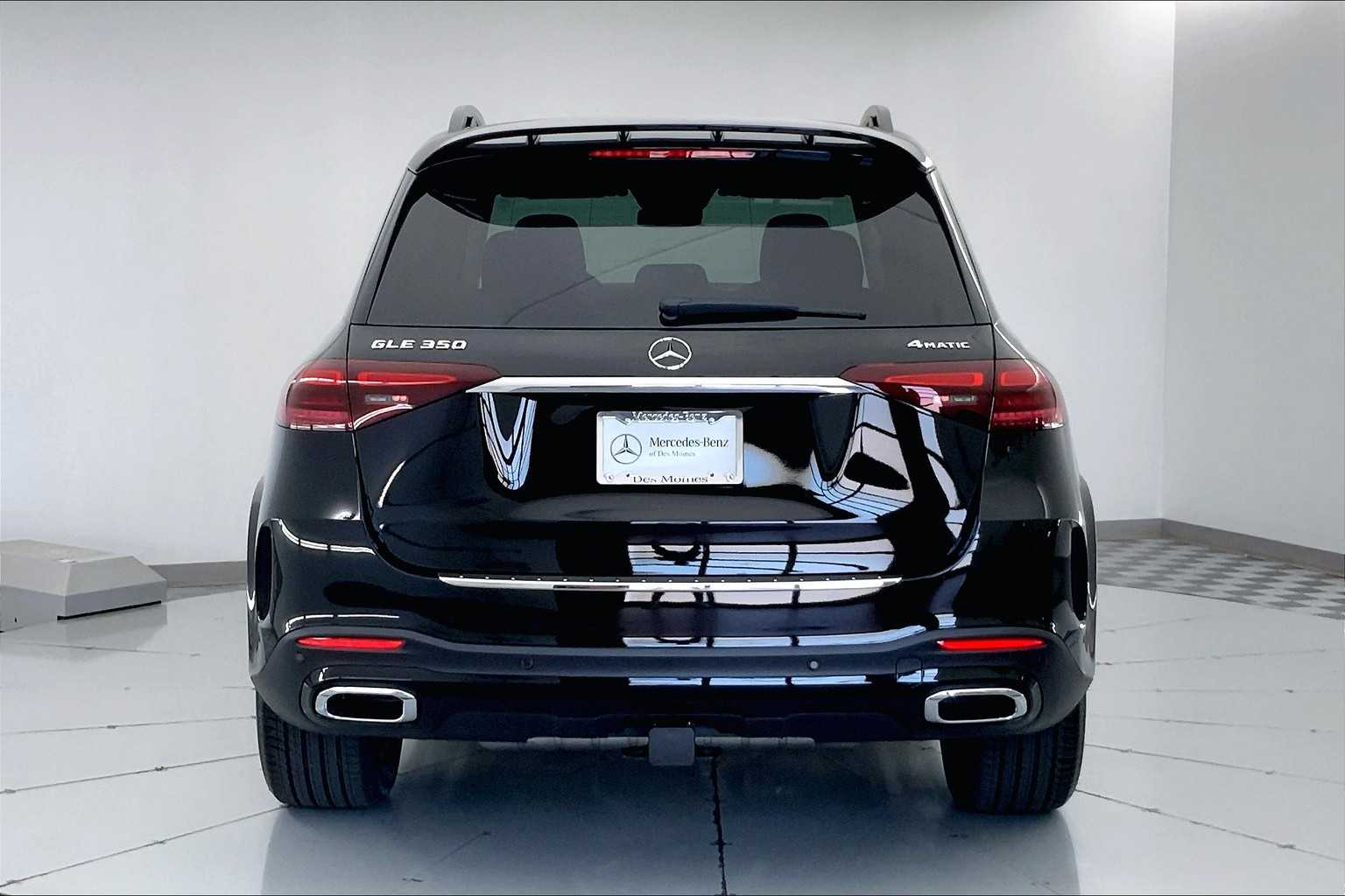 Thumbnail: 2026 Mercedes-Benz GLE - 5