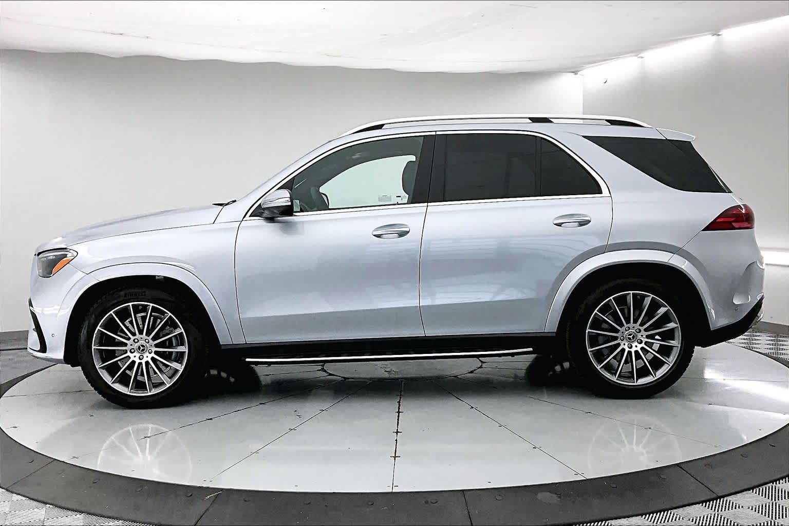 Thumbnail: 2026 Mercedes-Benz GLE - 3