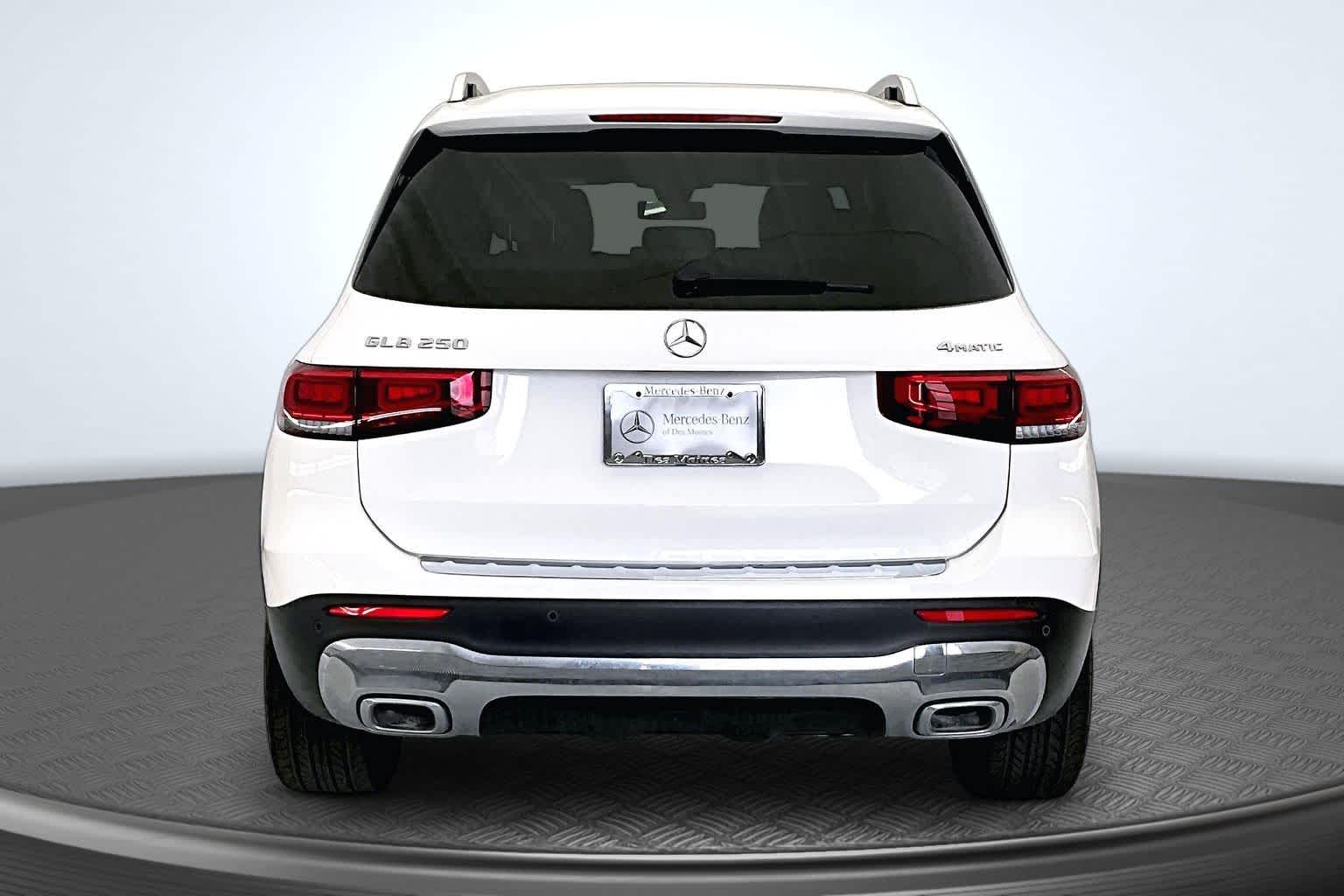 Thumbnail: 2022 Mercedes-Benz GLB - 5