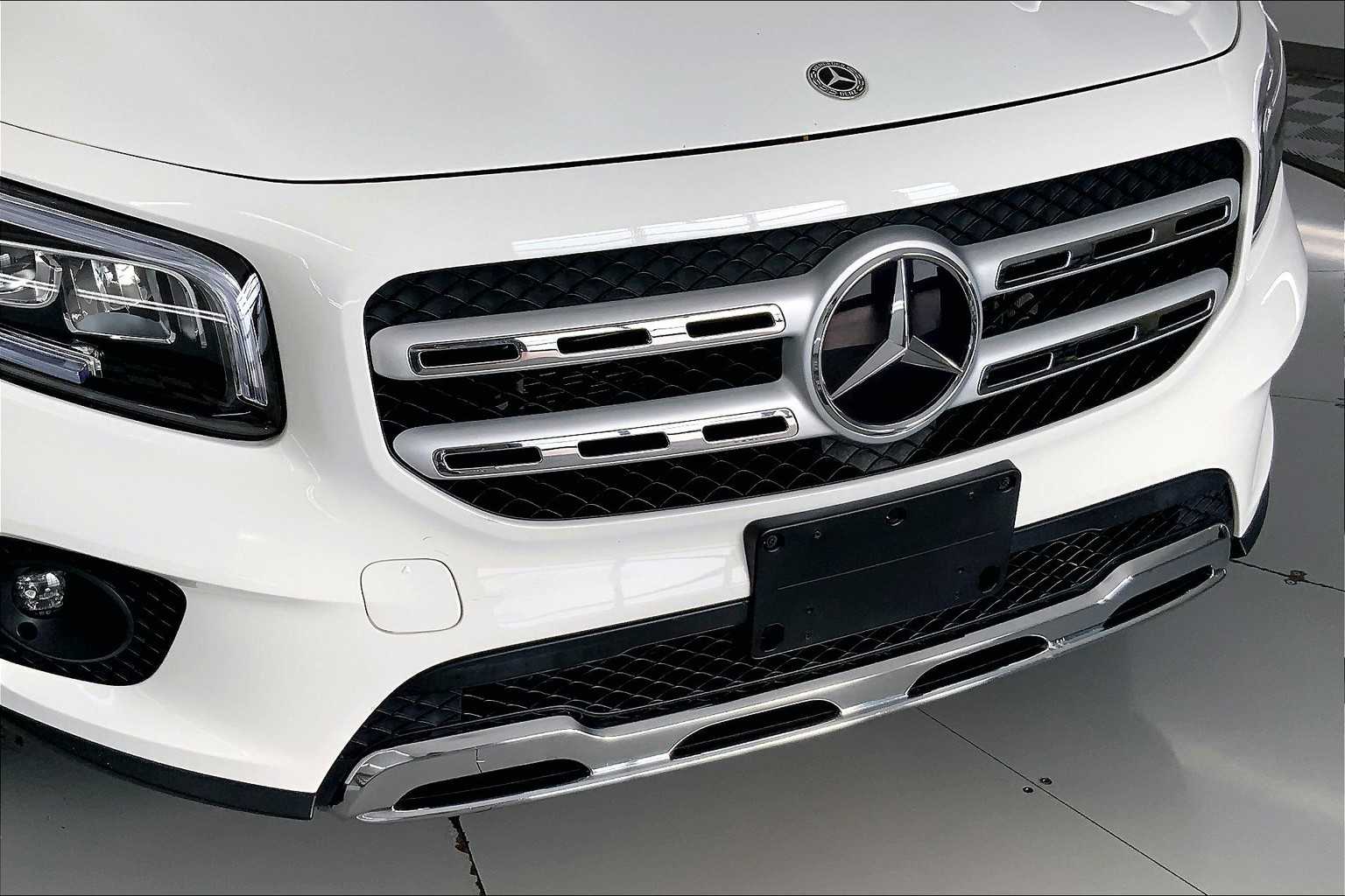 Thumbnail: 2020 Mercedes-Benz GLB - 25