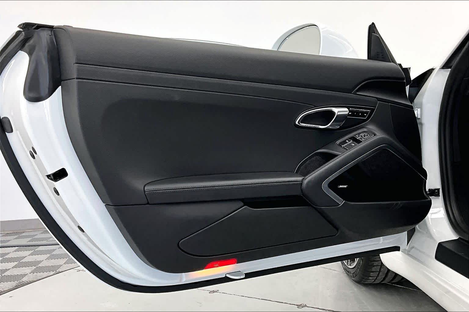 Thumbnail: 2017 Porsche 911 - 22