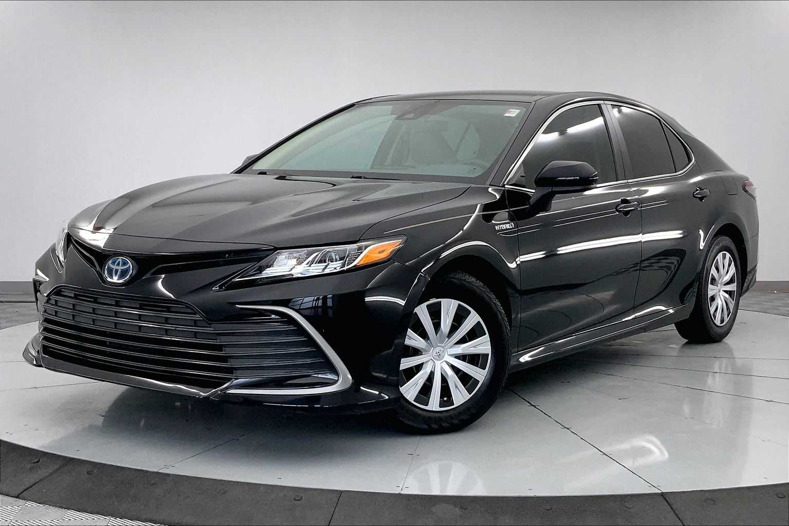 Thumbnail: 2021 Toyota Camry - 1