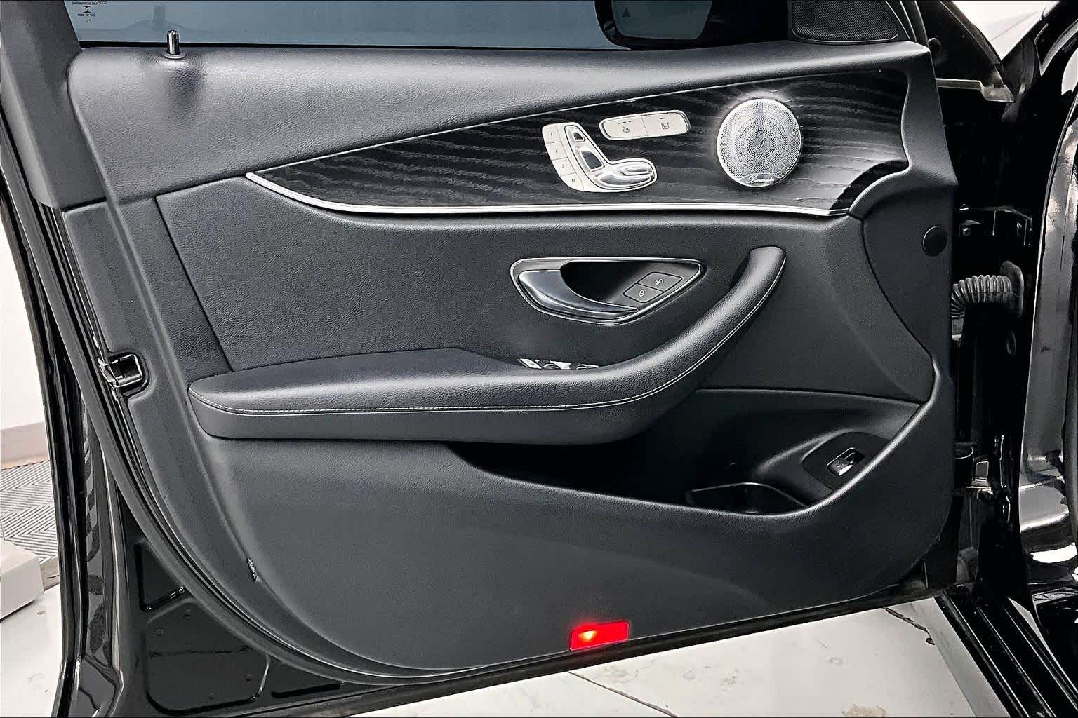 Thumbnail: 2019 Mercedes-Benz E-Class - 23