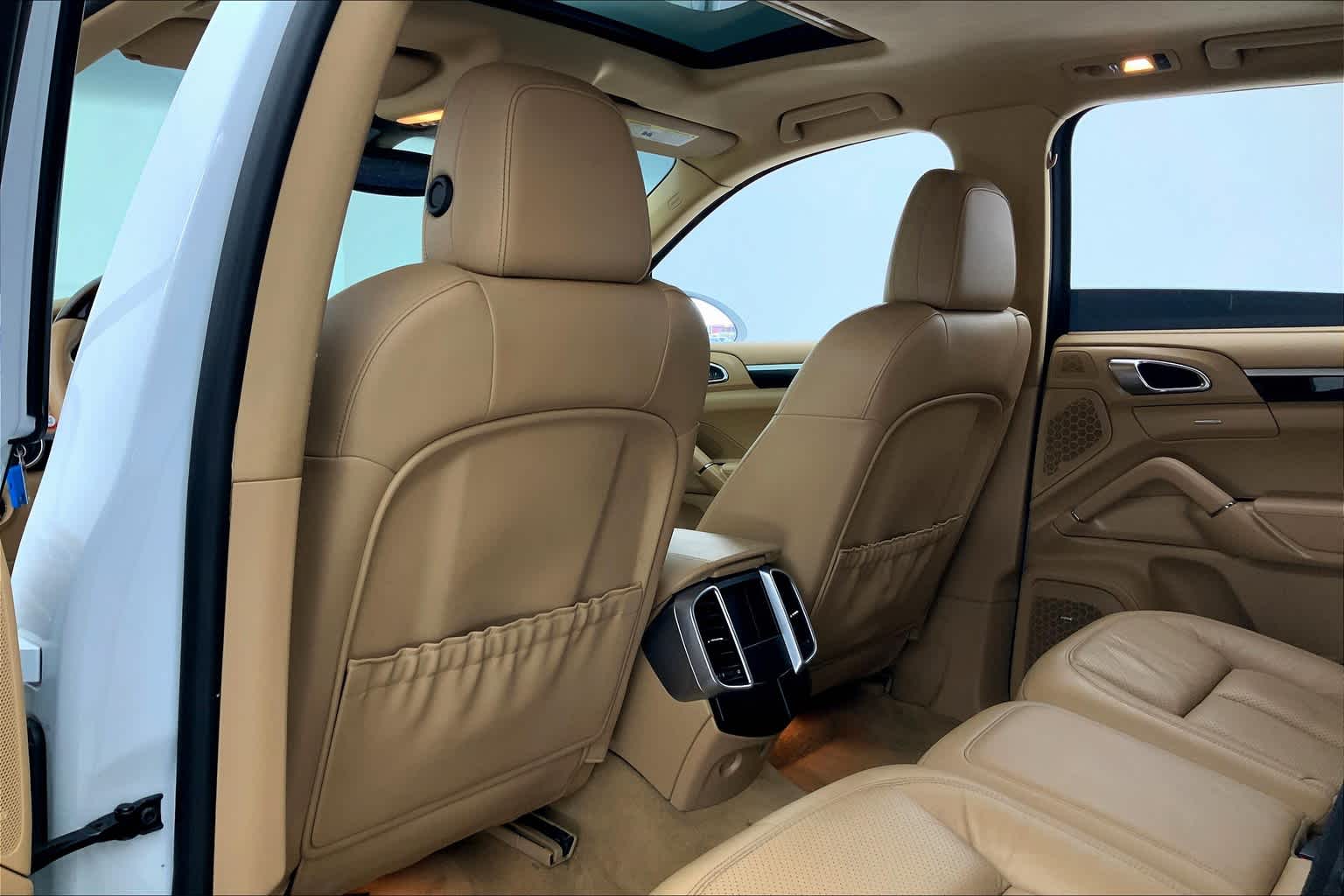 Thumbnail: 2015 Porsche Cayenne - 12