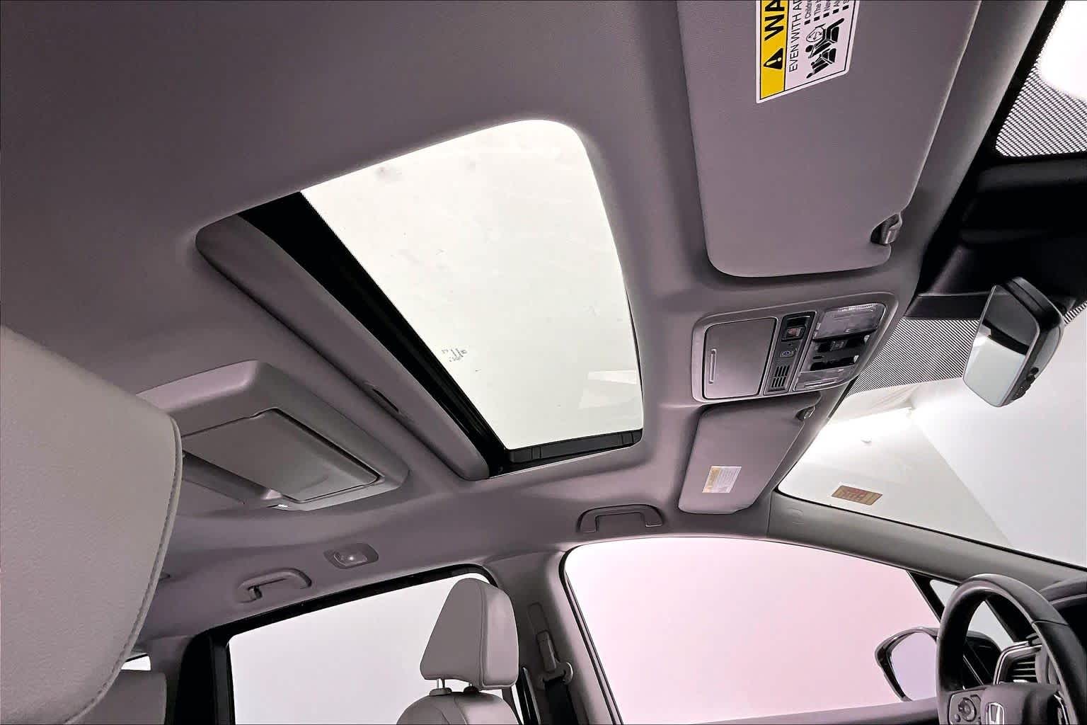 Thumbnail: 2019 Honda Odyssey - 21