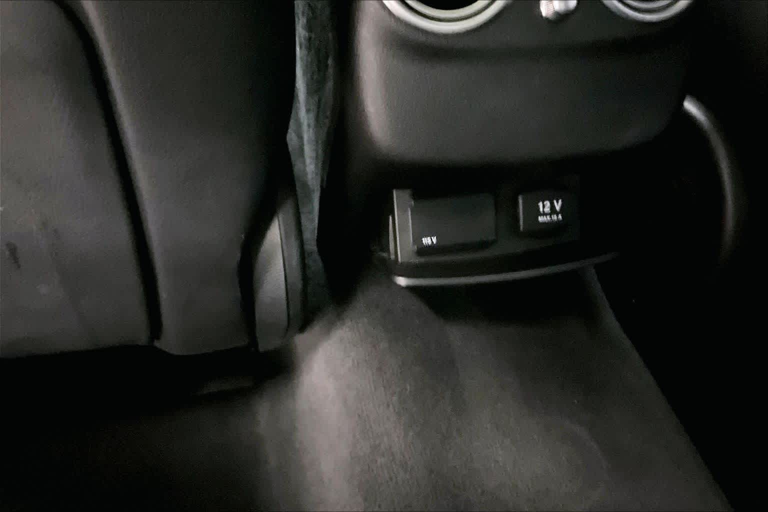 Thumbnail: 2019 Mercedes-Benz E-Class - 27