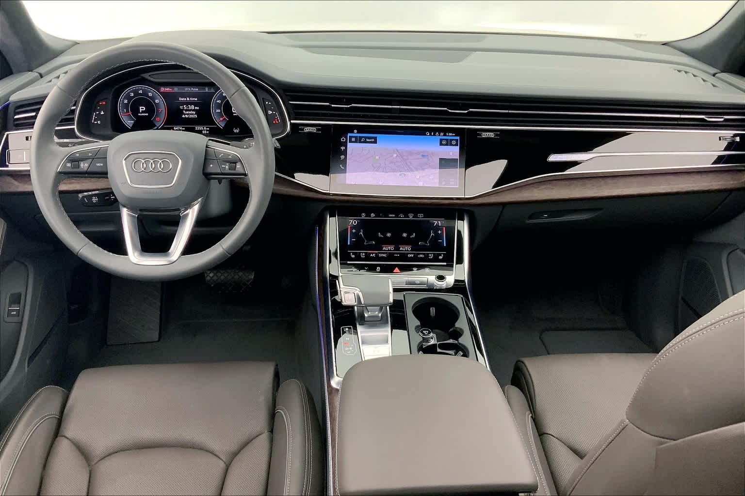 Thumbnail: 2024 Audi Q8 - 9