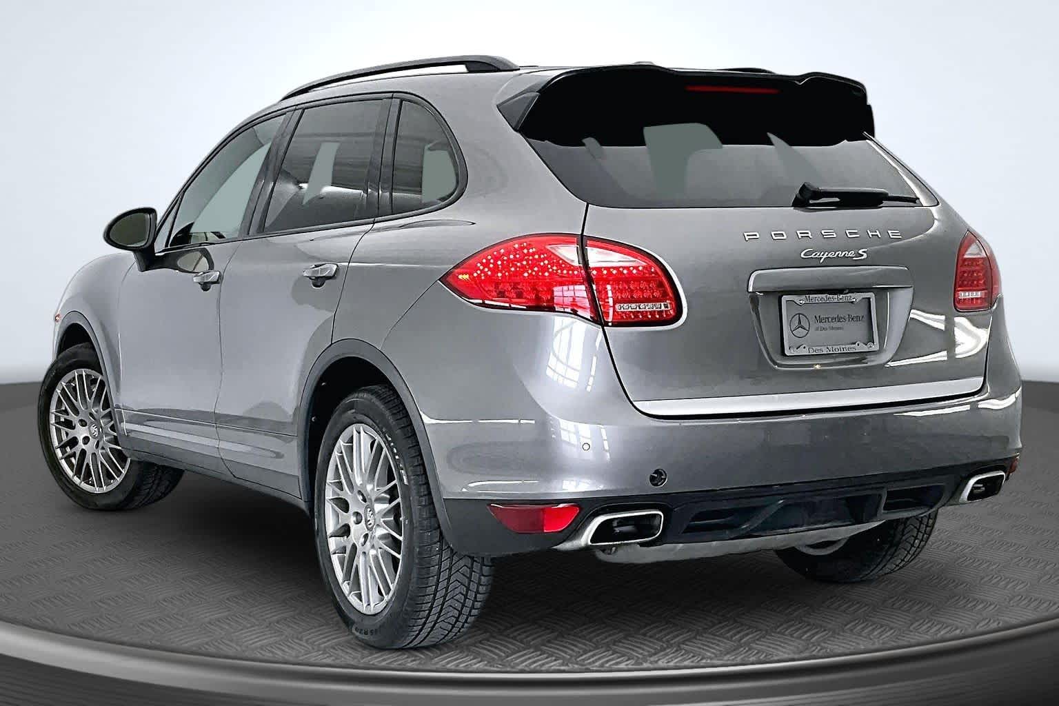 Thumbnail: 2014 Porsche Cayenne - 4