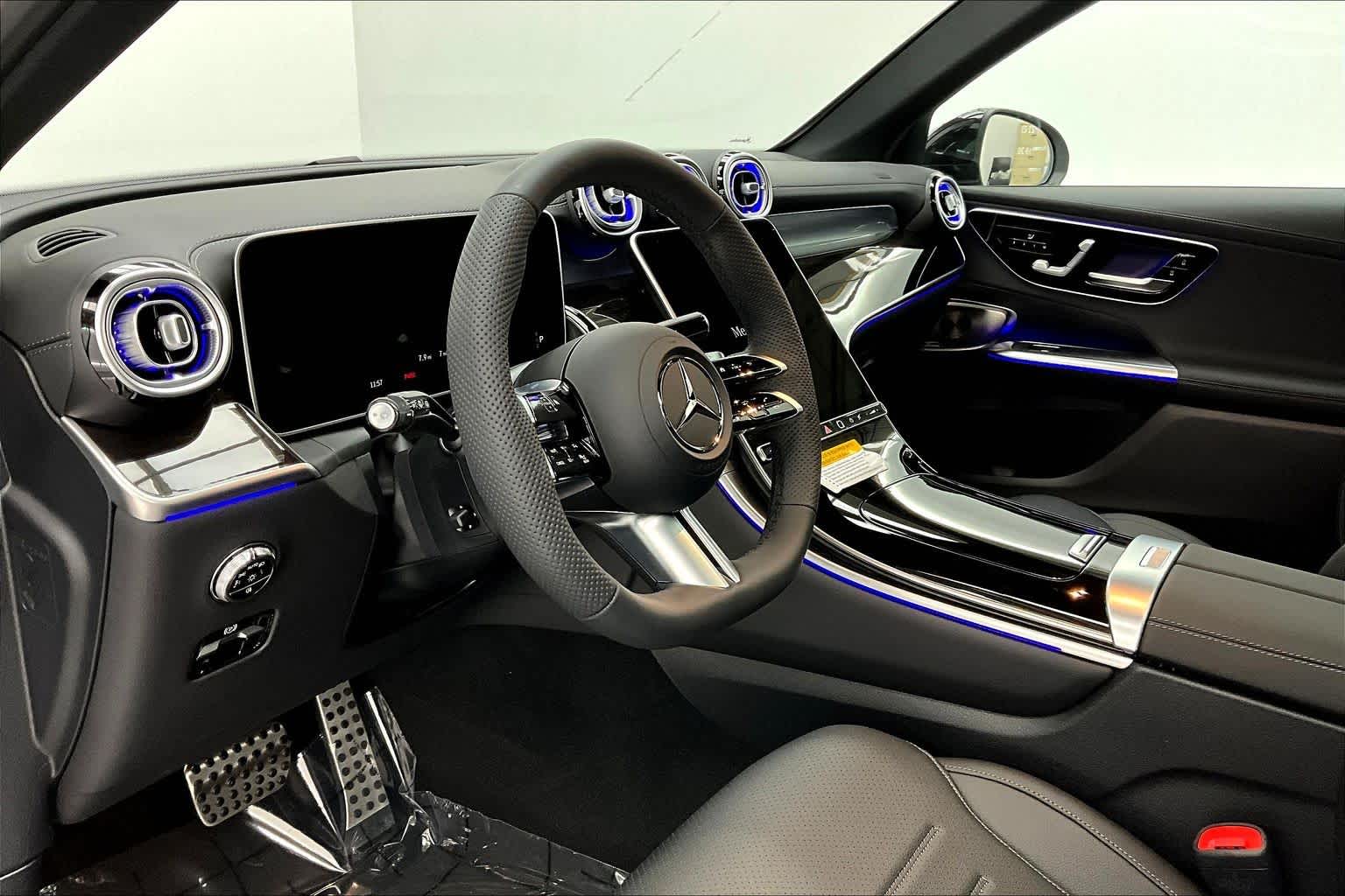 Thumbnail: 2026 Mercedes-Benz GLC - 2