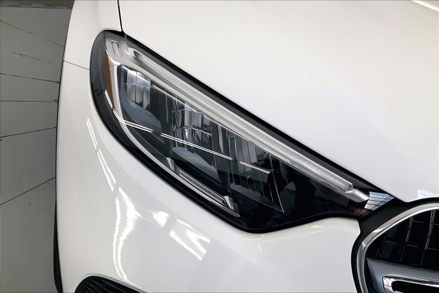 Thumbnail: 2025 Mercedes-Benz GLC - 21