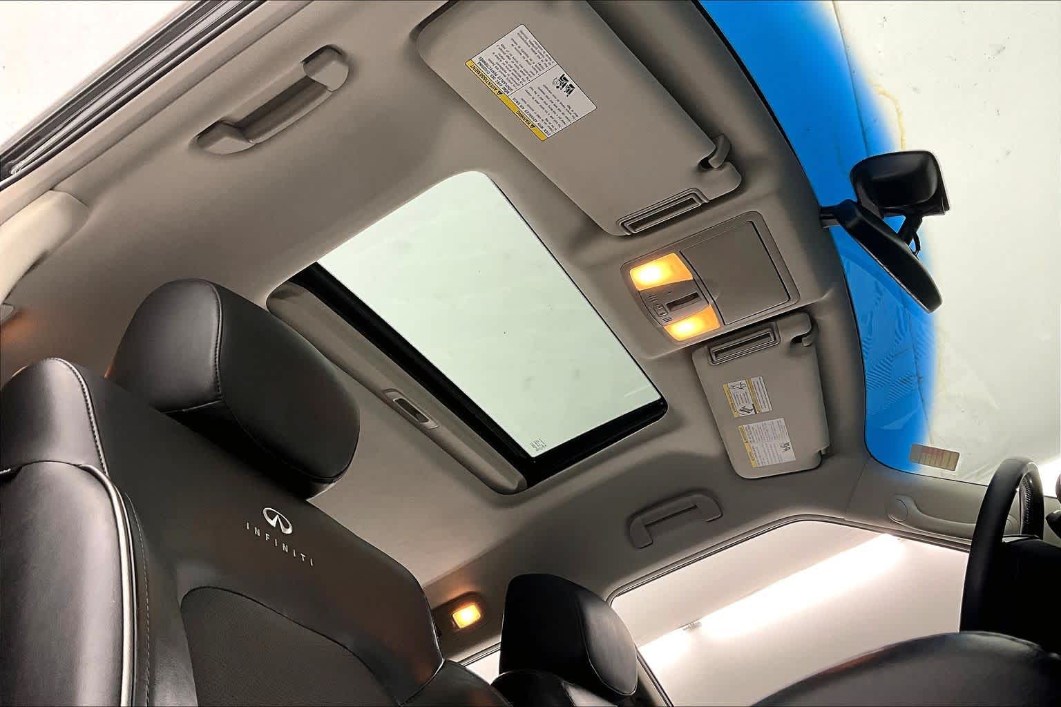 Thumbnail: 2013 INFINITI QX56 - 21