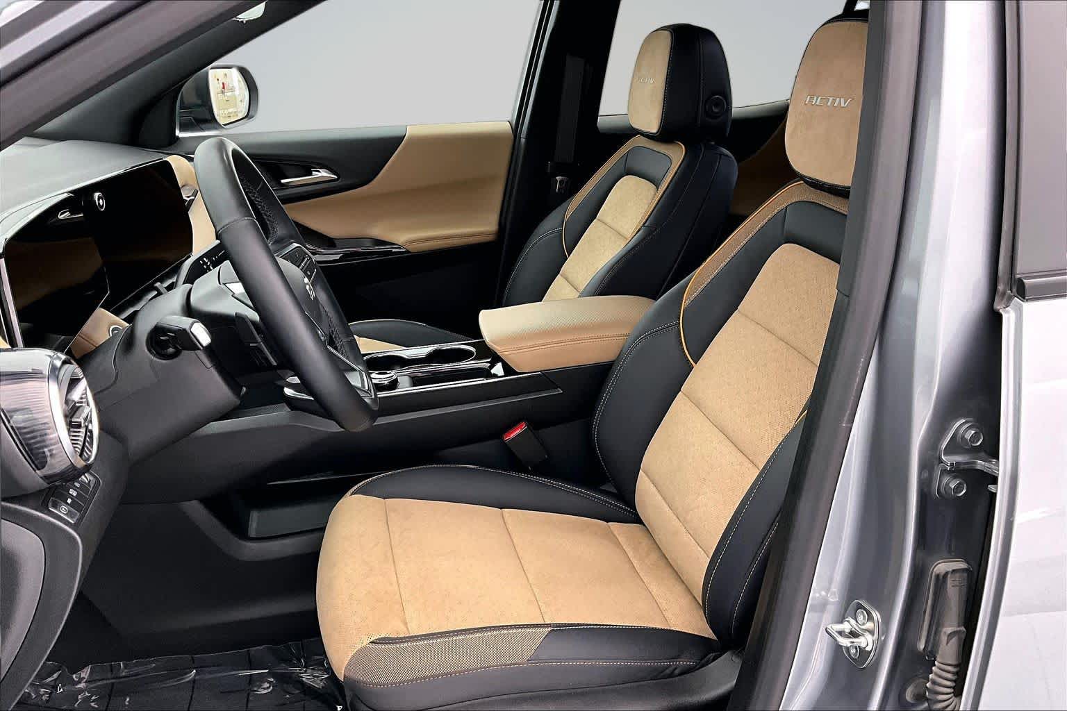 Thumbnail: 2025 Chevrolet Equinox - 11