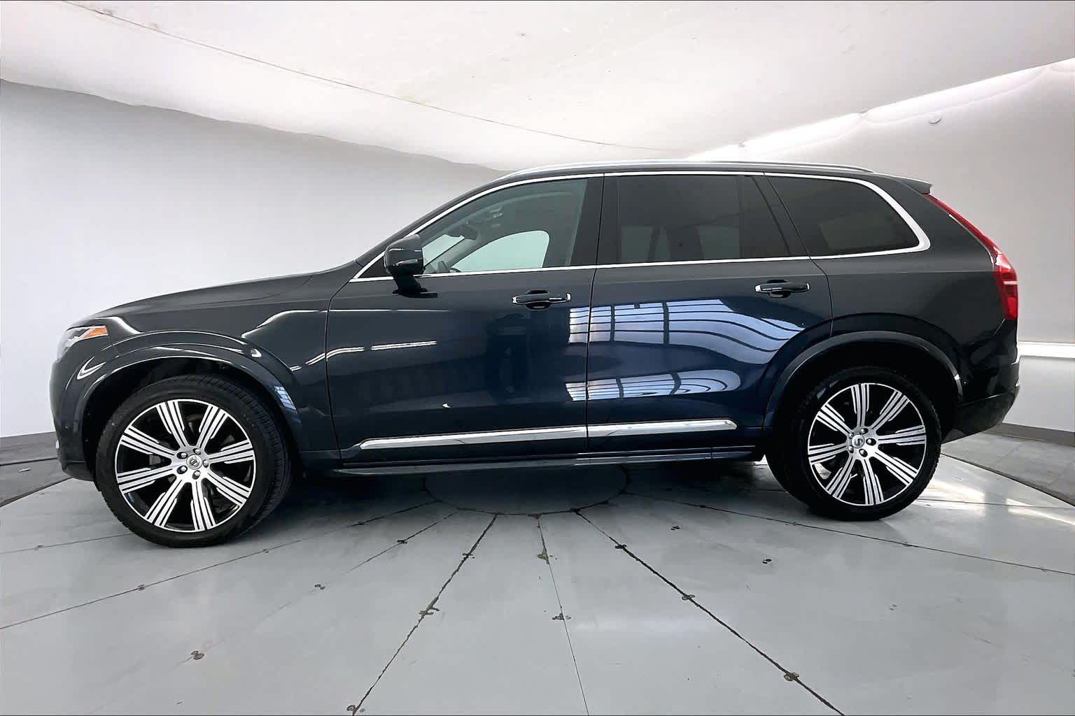 Thumbnail: 2021 Volvo XC90 - 3