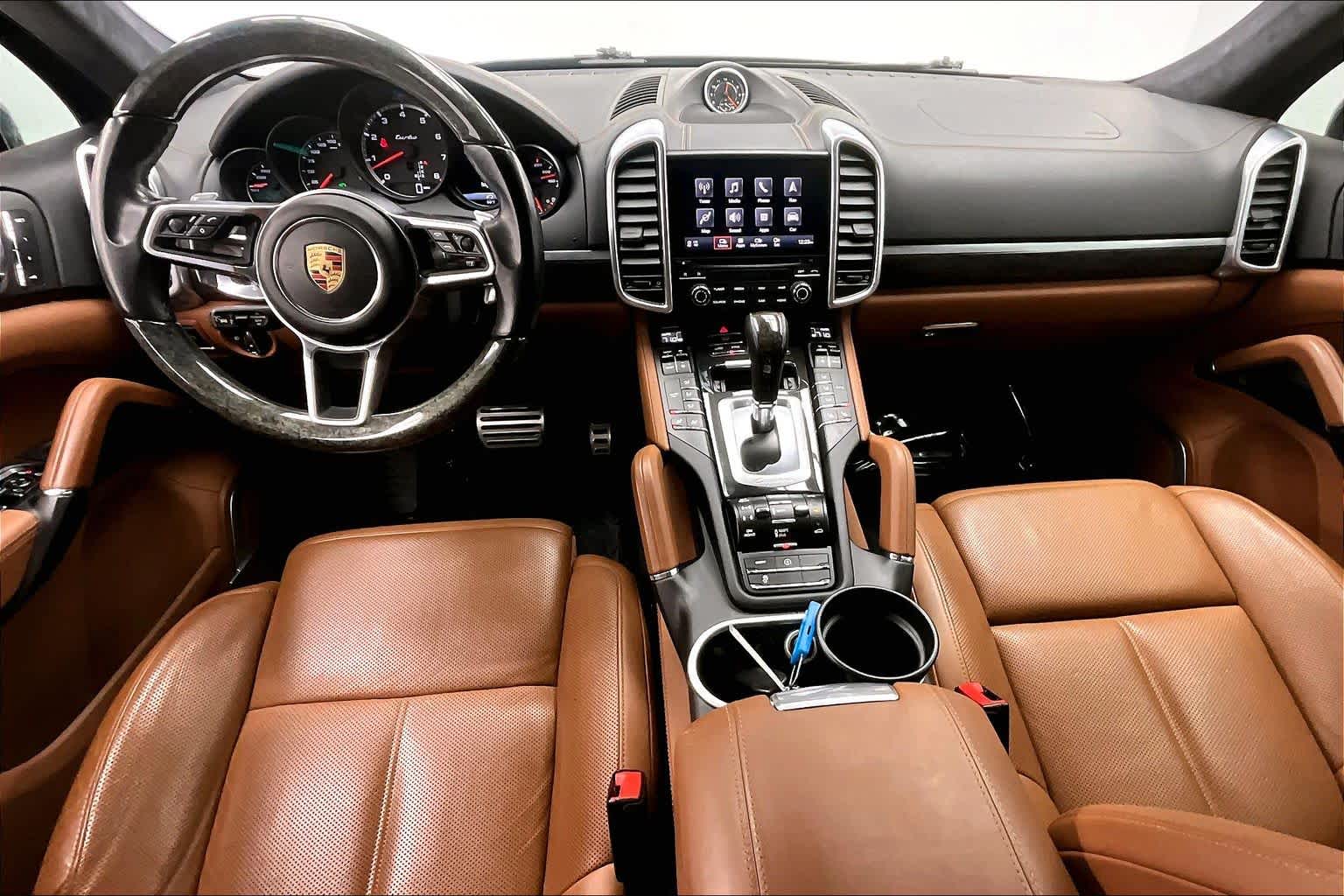 Thumbnail: 2017 Porsche Cayenne - 10