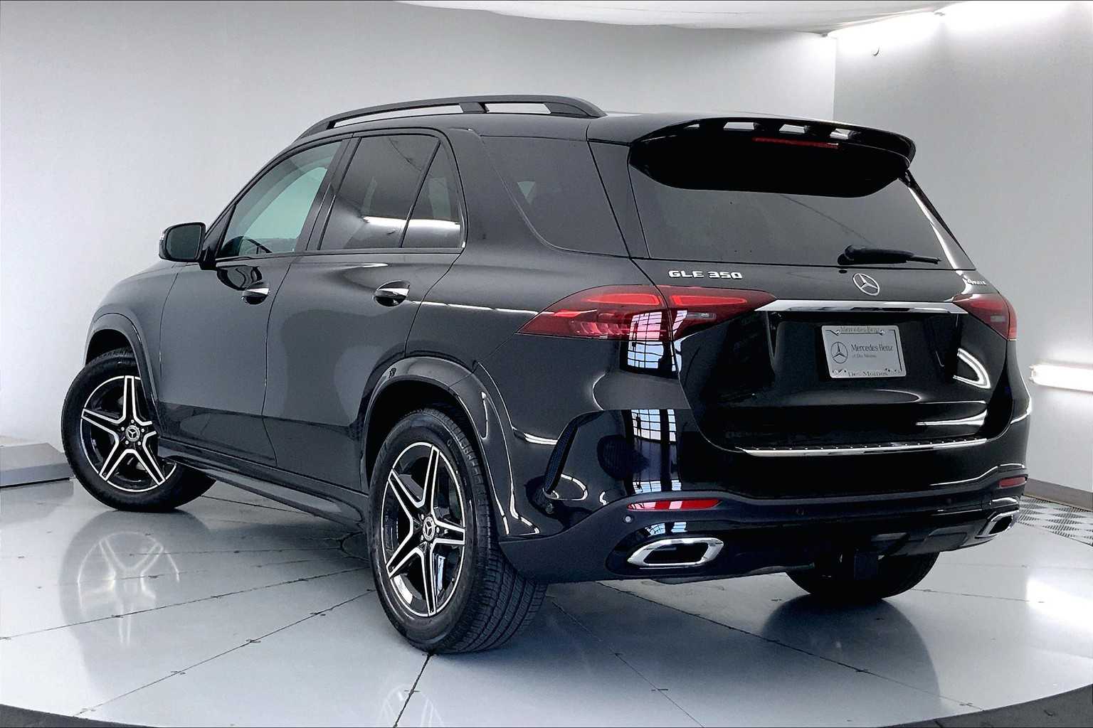 Thumbnail: 2026 Mercedes-Benz GLE - 4