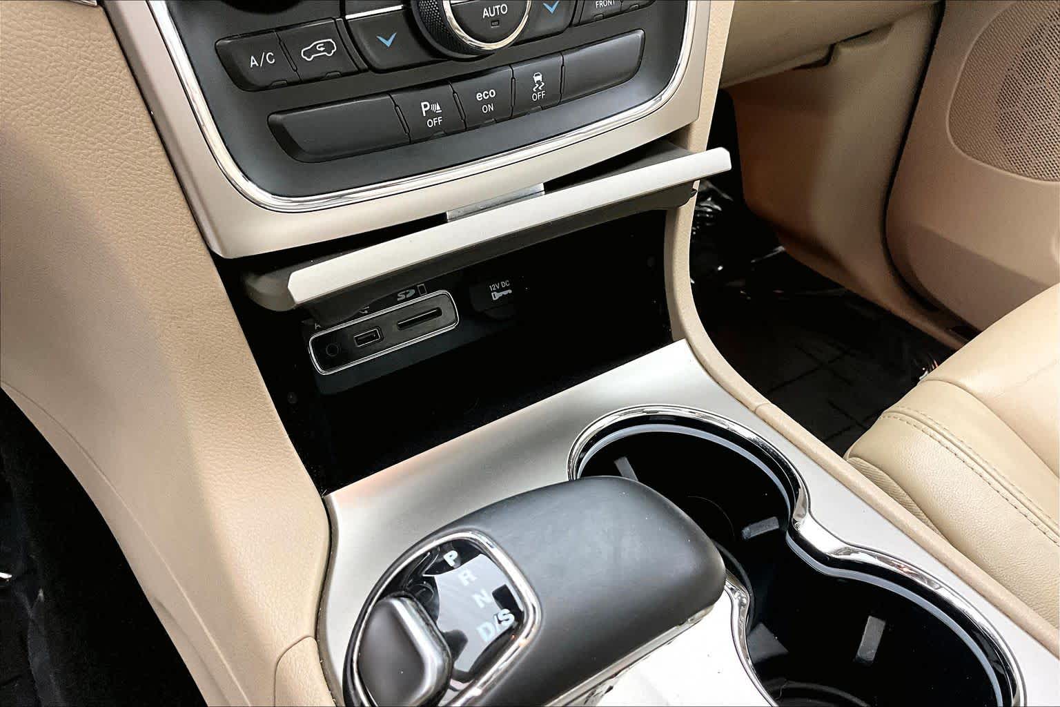 Thumbnail: 2015 Jeep Grand Cherokee - 27