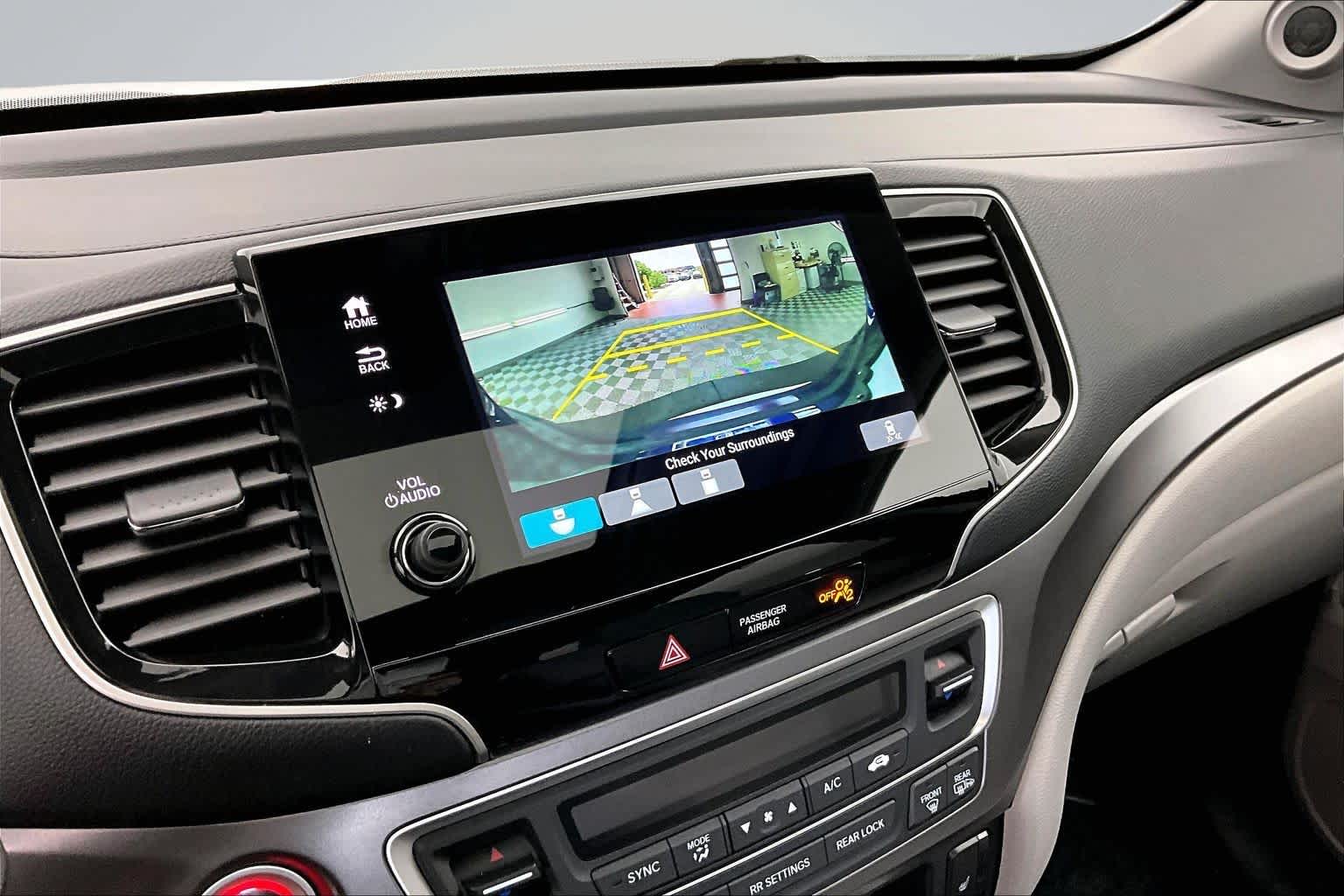 Thumbnail: 2020 Honda Pilot - 21