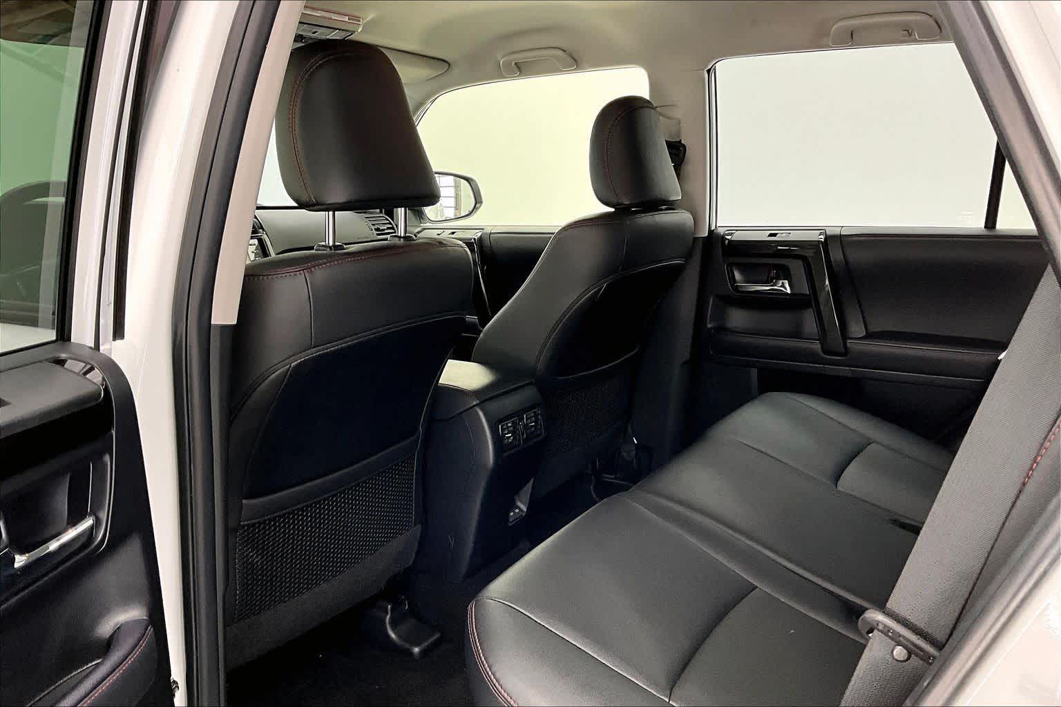 Thumbnail: 2024 Toyota 4Runner - 12