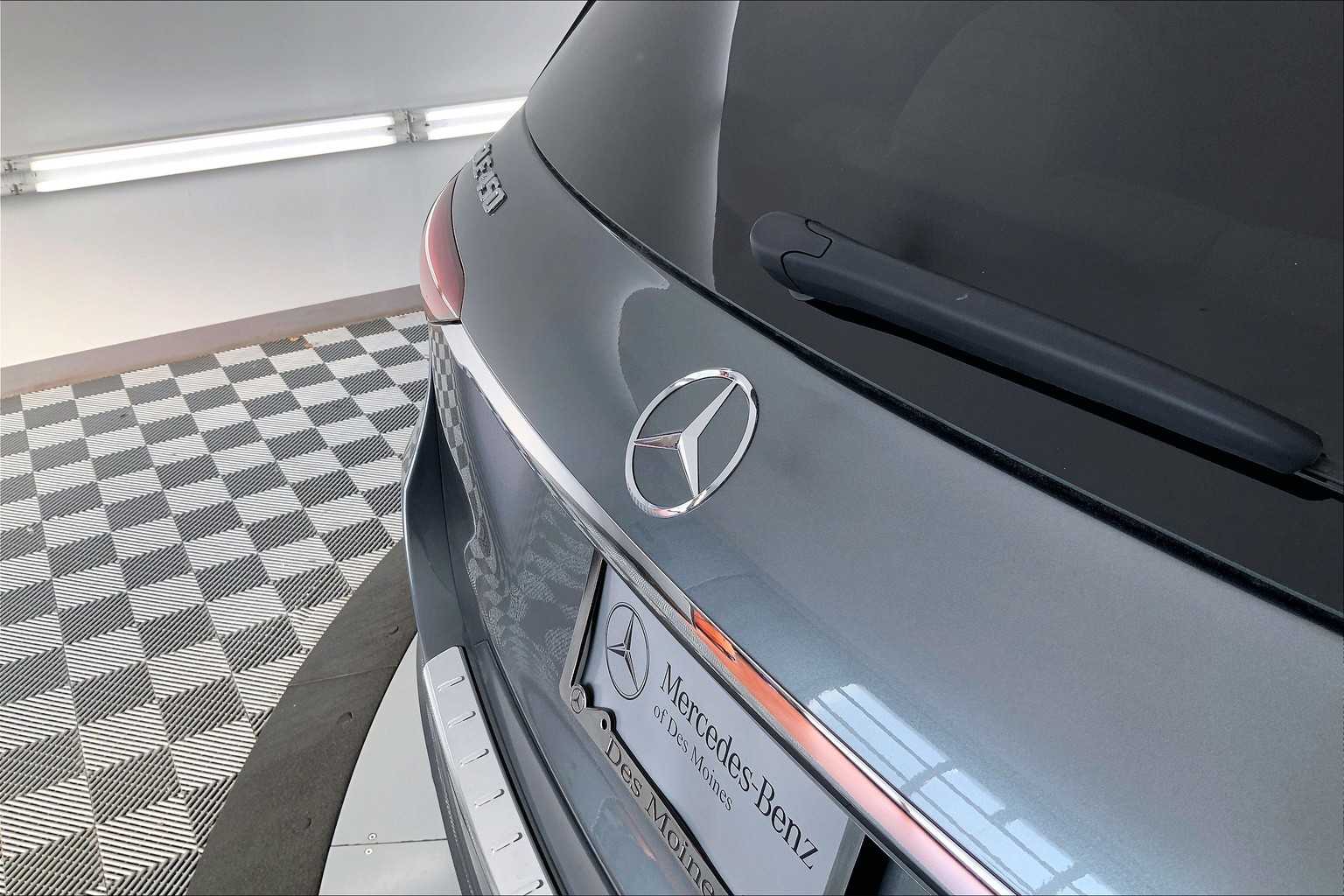 Thumbnail: 2026 Mercedes-Benz GLE - 22