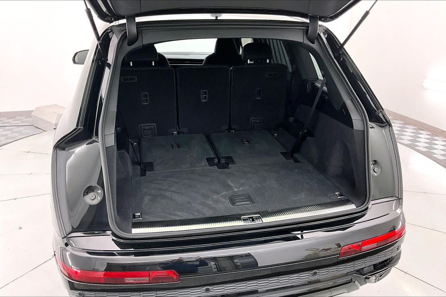 Thumbnail: 2024 Audi Q7 - 19