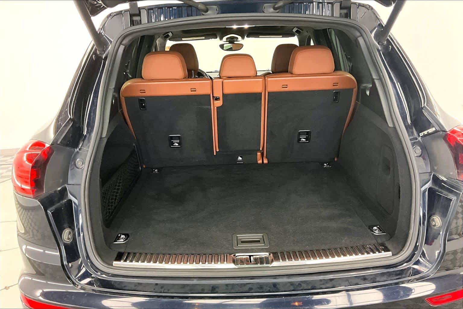 Thumbnail: 2017 Porsche Cayenne - 19