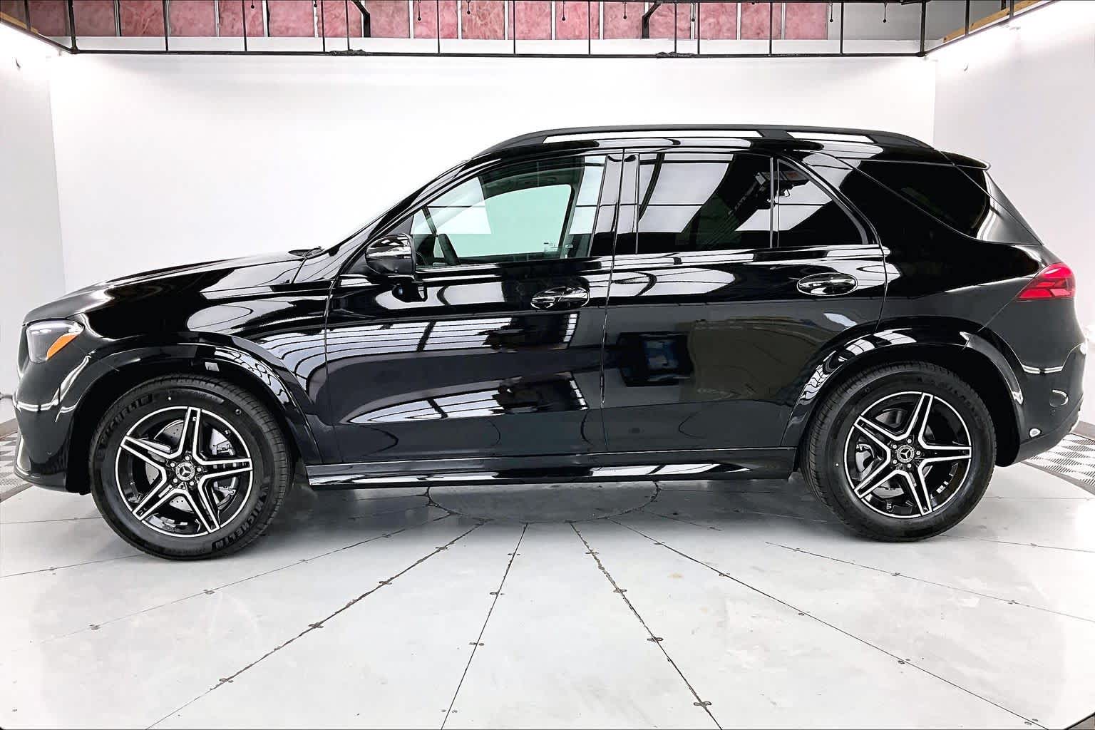 Thumbnail: 2026 Mercedes-Benz GLE - 3