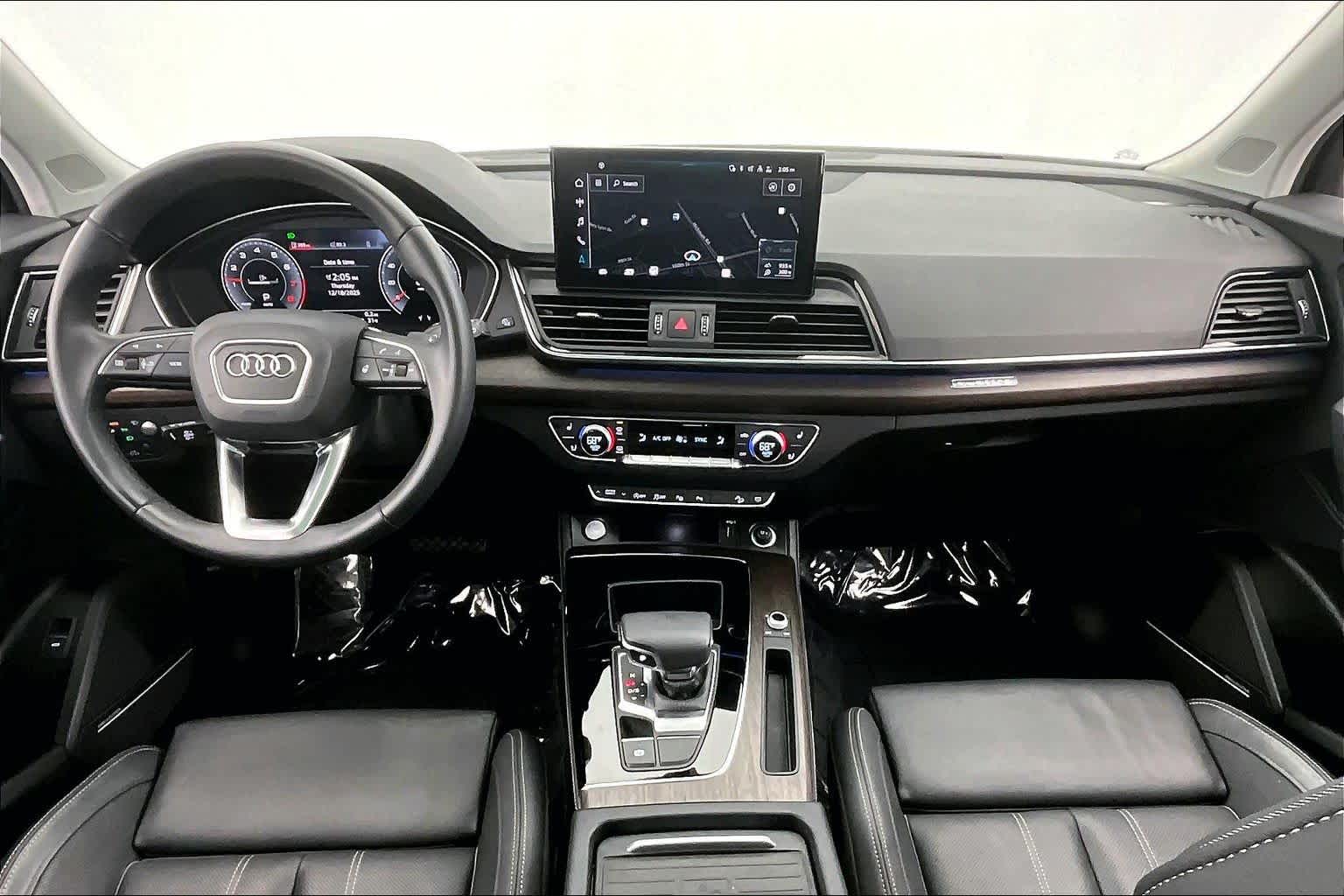 Thumbnail: 2023 Audi Q5 - 10