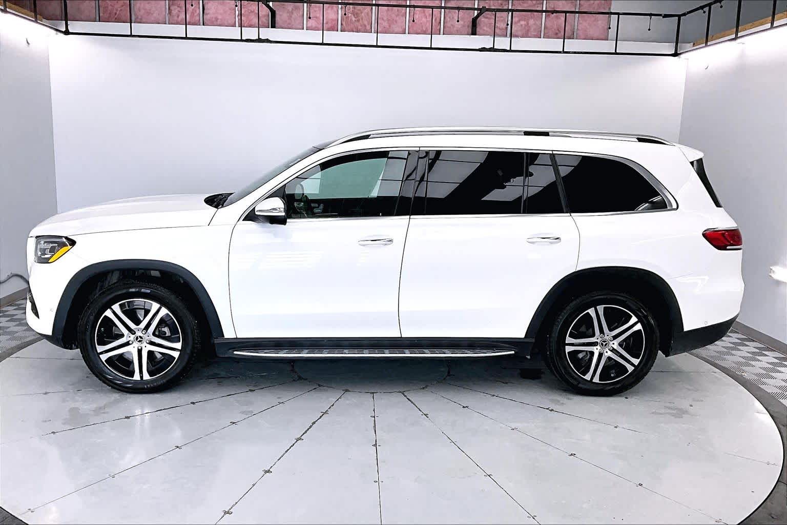 Thumbnail: 2022 Mercedes-Benz GLS - 3