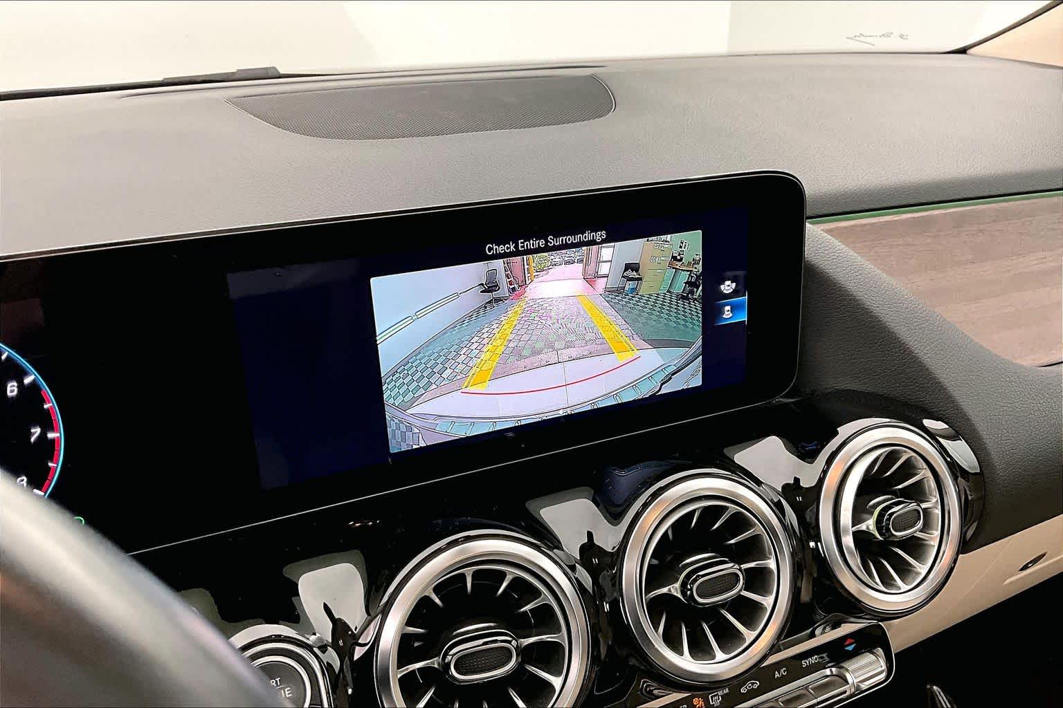 Thumbnail: 2023 Mercedes-Benz GLA - 20