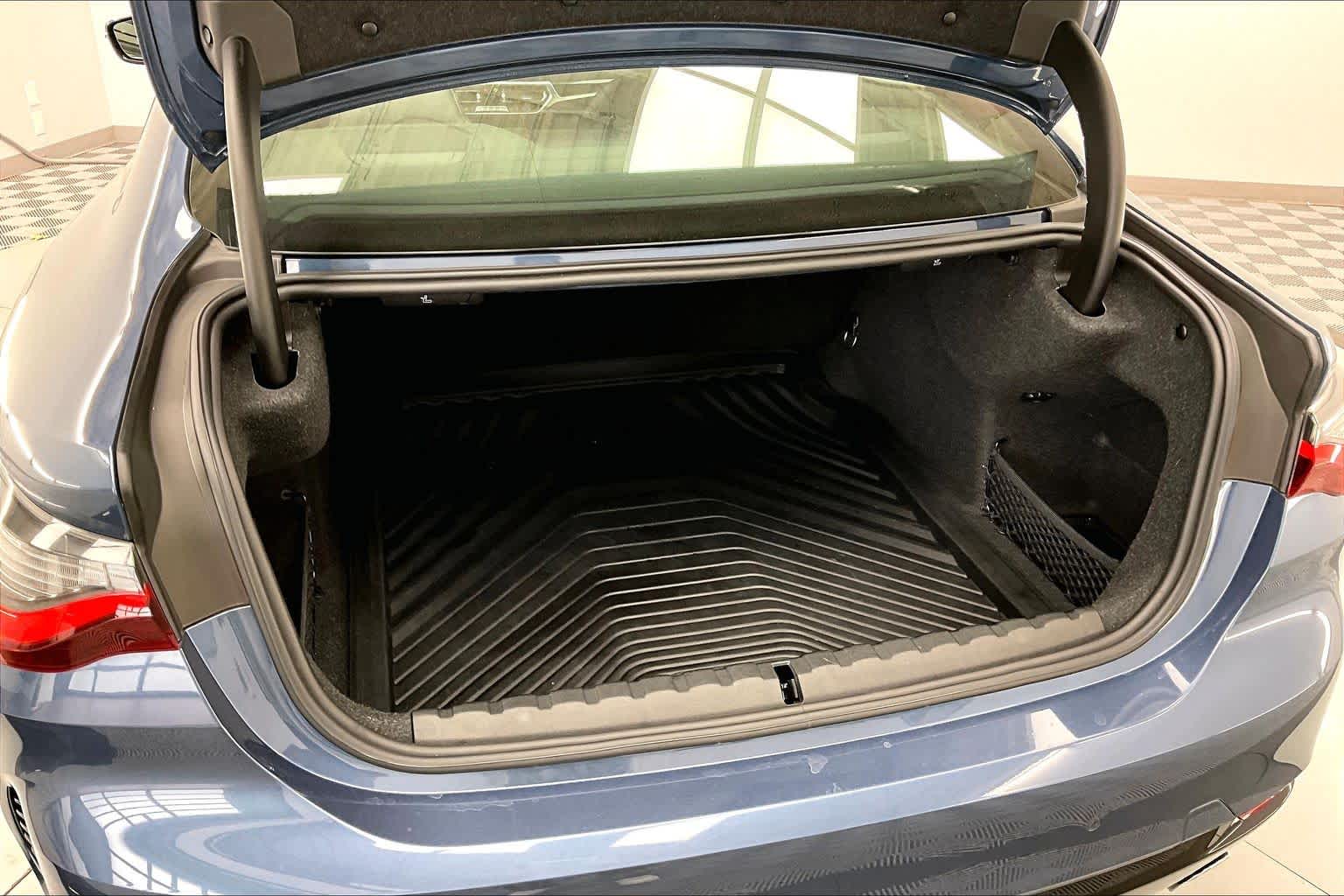 Thumbnail: 2023 BMW 4 Series - 18