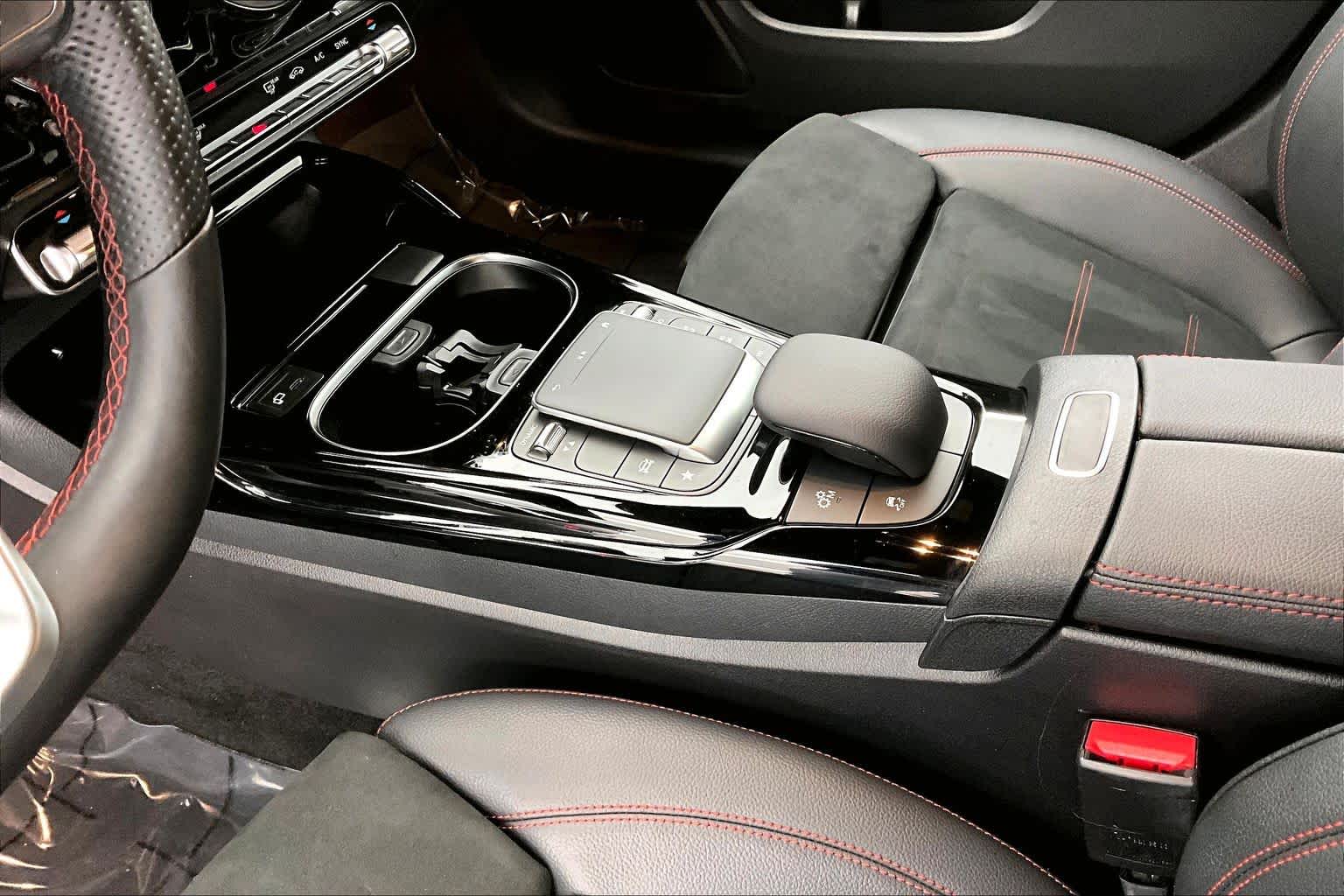 Thumbnail: 2022 Mercedes-Benz CLA - 17