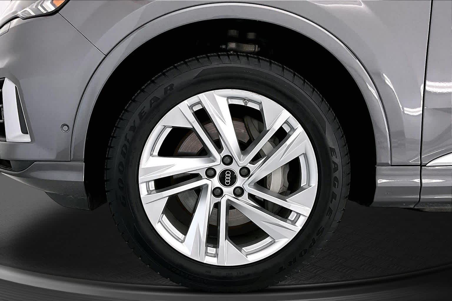 Thumbnail: 2024 Audi Q7 - 8
