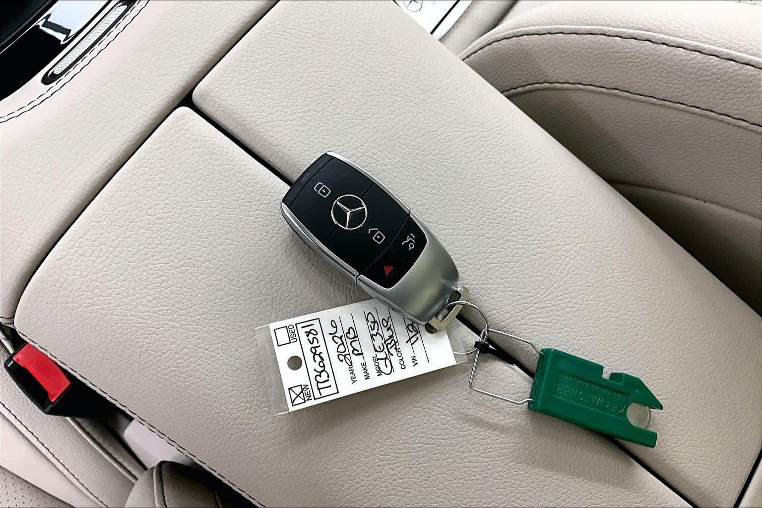 Thumbnail: 2026 Mercedes-Benz GLE - 20